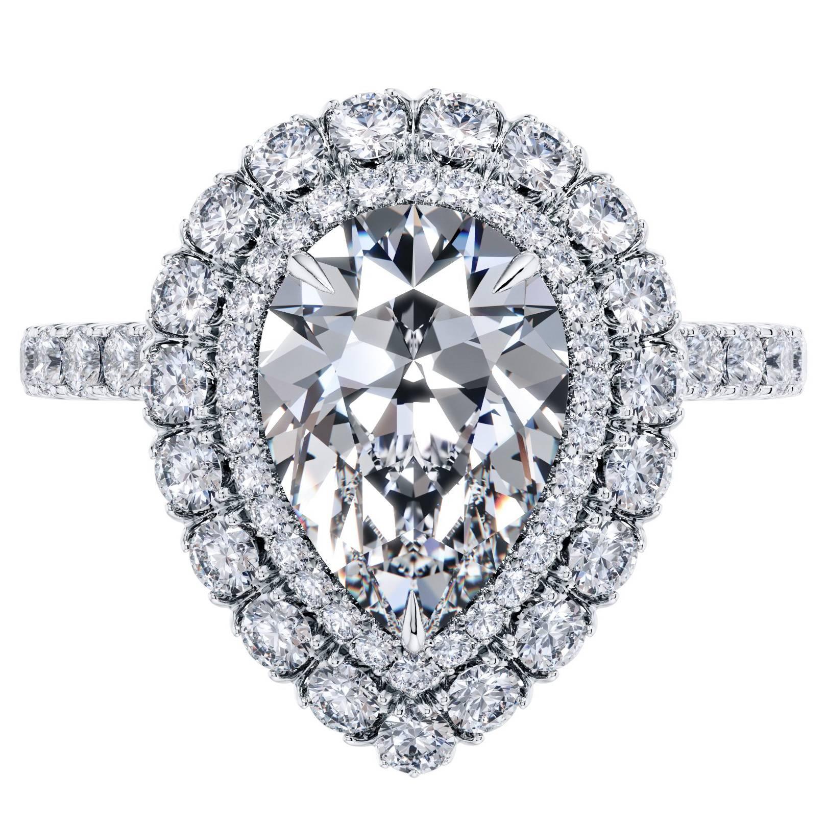 Verlobungsring aus Platin mit maßgefertigtem 2,90 Karat birnenförmigem D-Diamant mit doppeltem Halo im Angebot