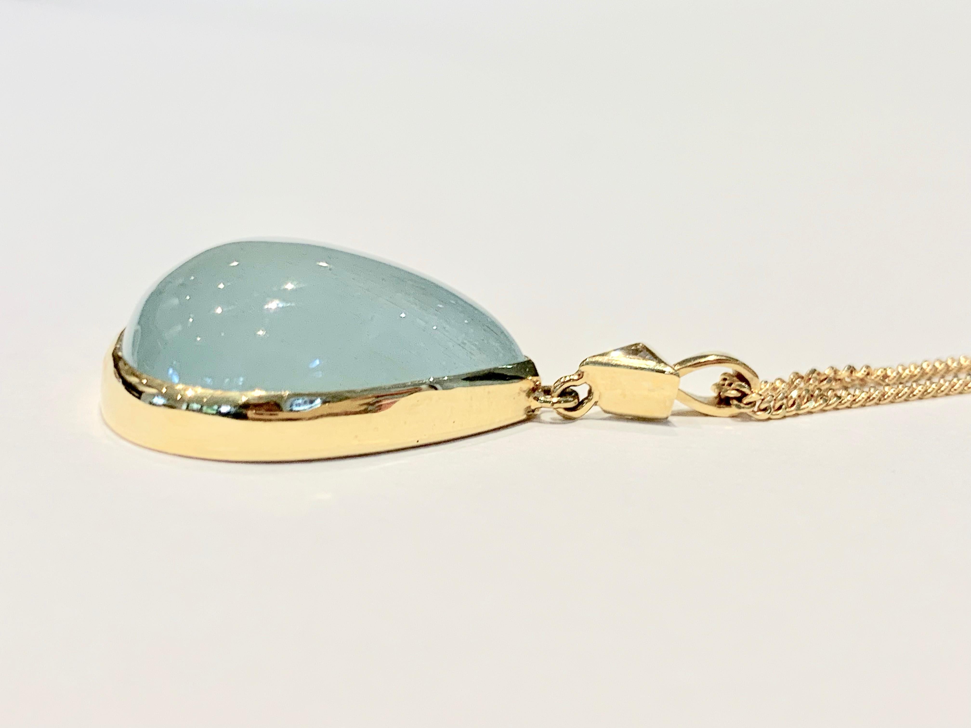 Bespoke 30 Carat Pear Cut Cabochon Aquamarine and Diamond Pendant 18 Carat Gold In New Condition In Chislehurst, Kent