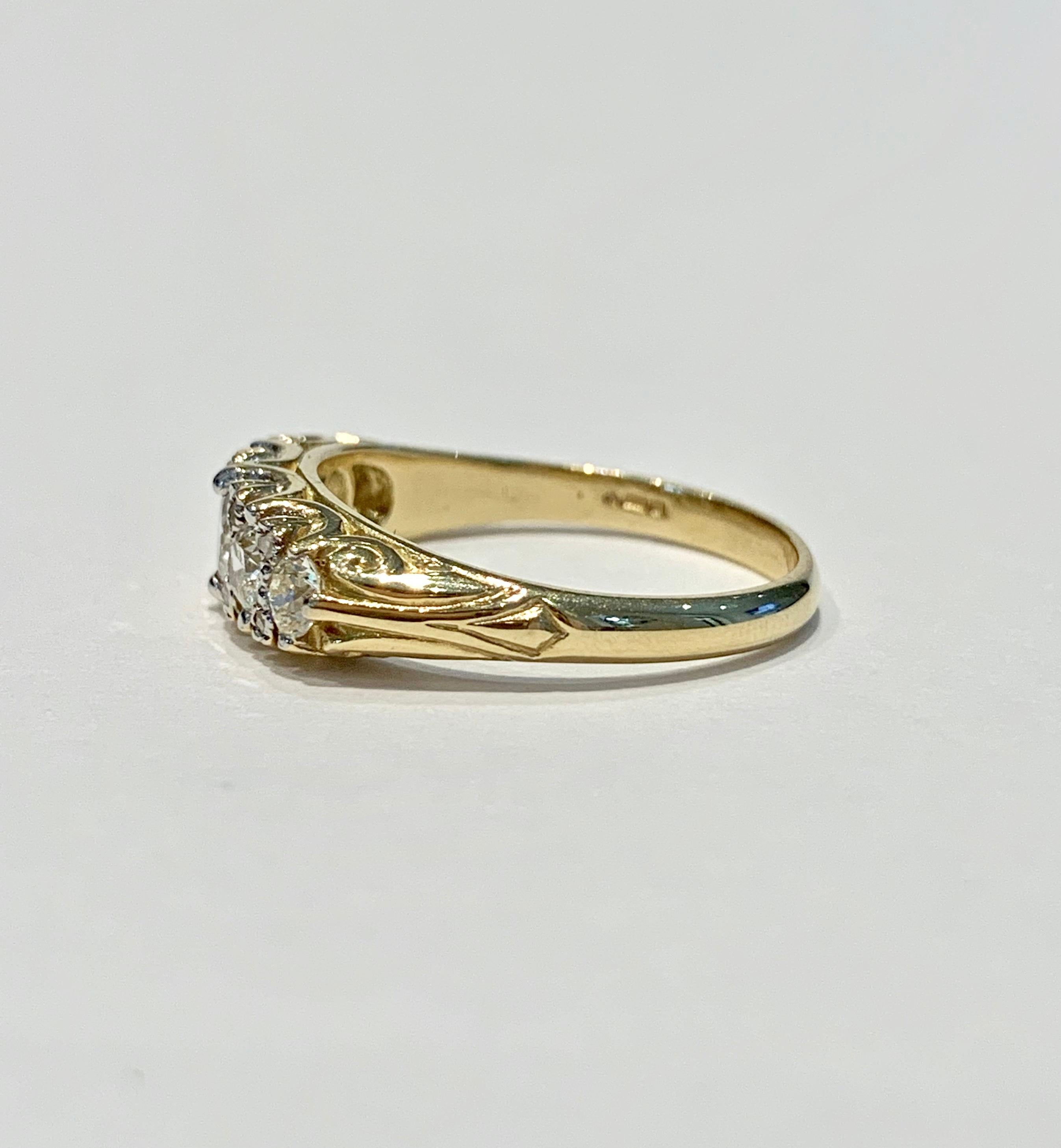 Edwardian Bespoke 5-Stone Ring Set with 1.30 Carat Old Cut Diamonds in 18 Carat Gold For Sale
