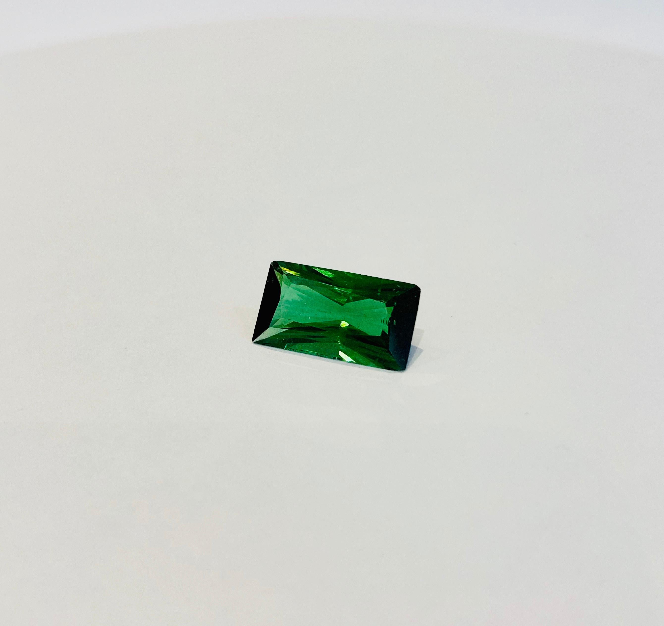 Women's Bespoke 6.10ct Octagon Cut Green Tourmaline Diamond Pendant on 18ct Neck Wire For Sale