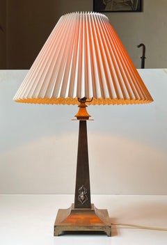 Bespoke Art Deco Table Lamp 'Black Widow' in Bronze, 1930s