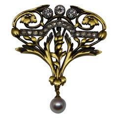 Bespoke Art Nouveau Style "Loore" Pendant 18 Karat Gold with Diamonds and Pearl
