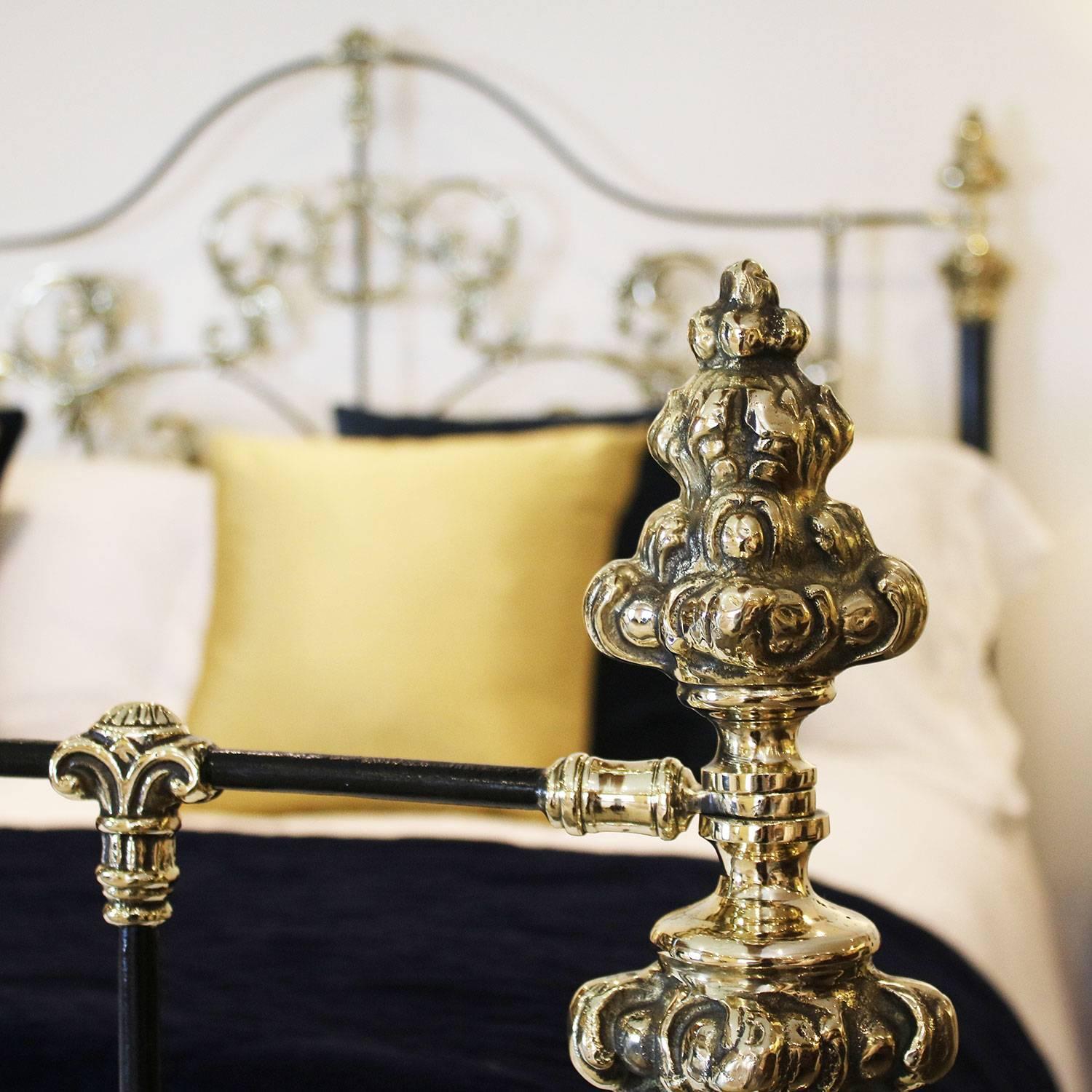 Maßgeschneidertes Tangier-Bett aus Messing und Eisen im Zustand „Hervorragend“ im Angebot in Wrexham, GB