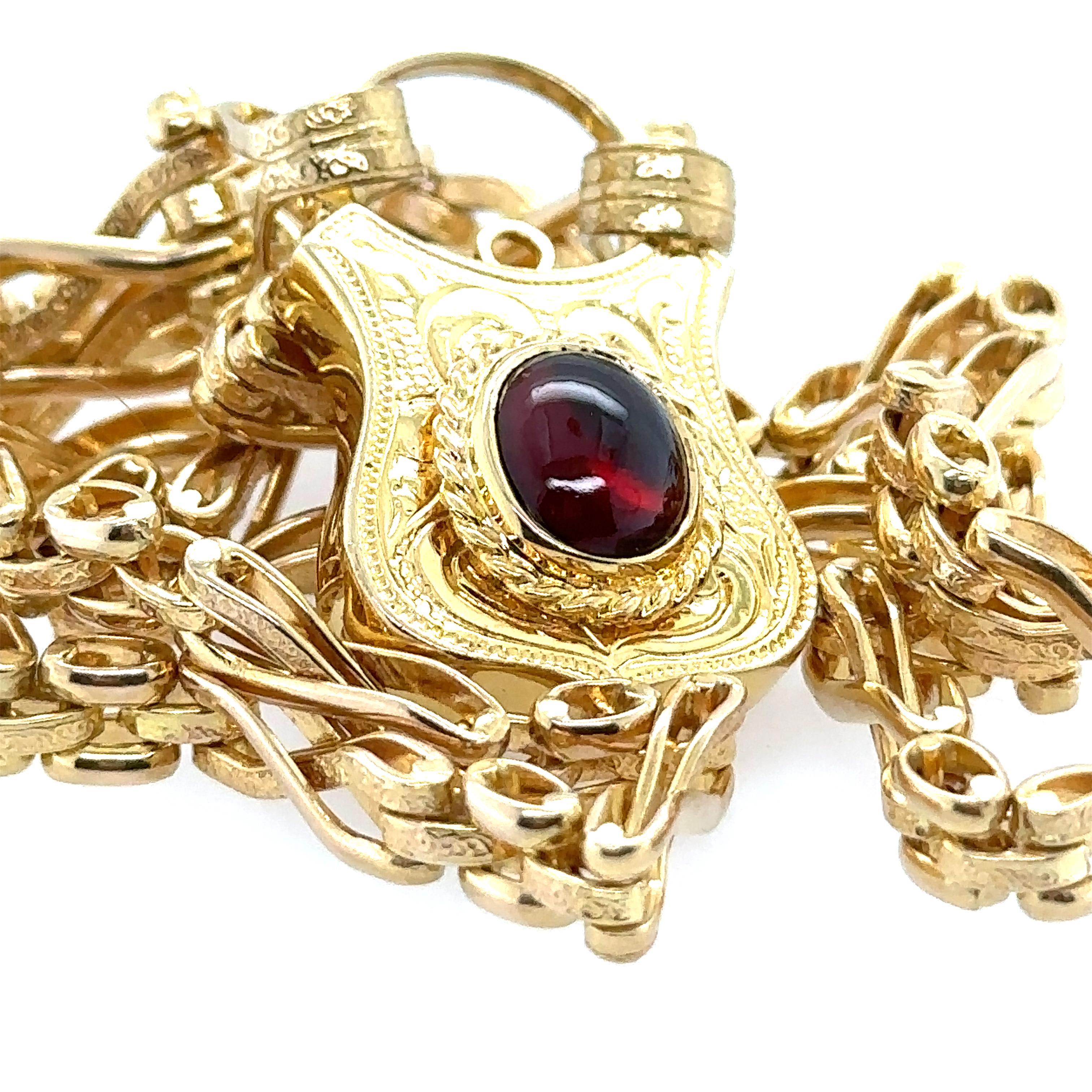 Bespoke Cabochon Garnet Padlock Clasp Necklace In Excellent Condition For Sale In SYDNEY, NSW