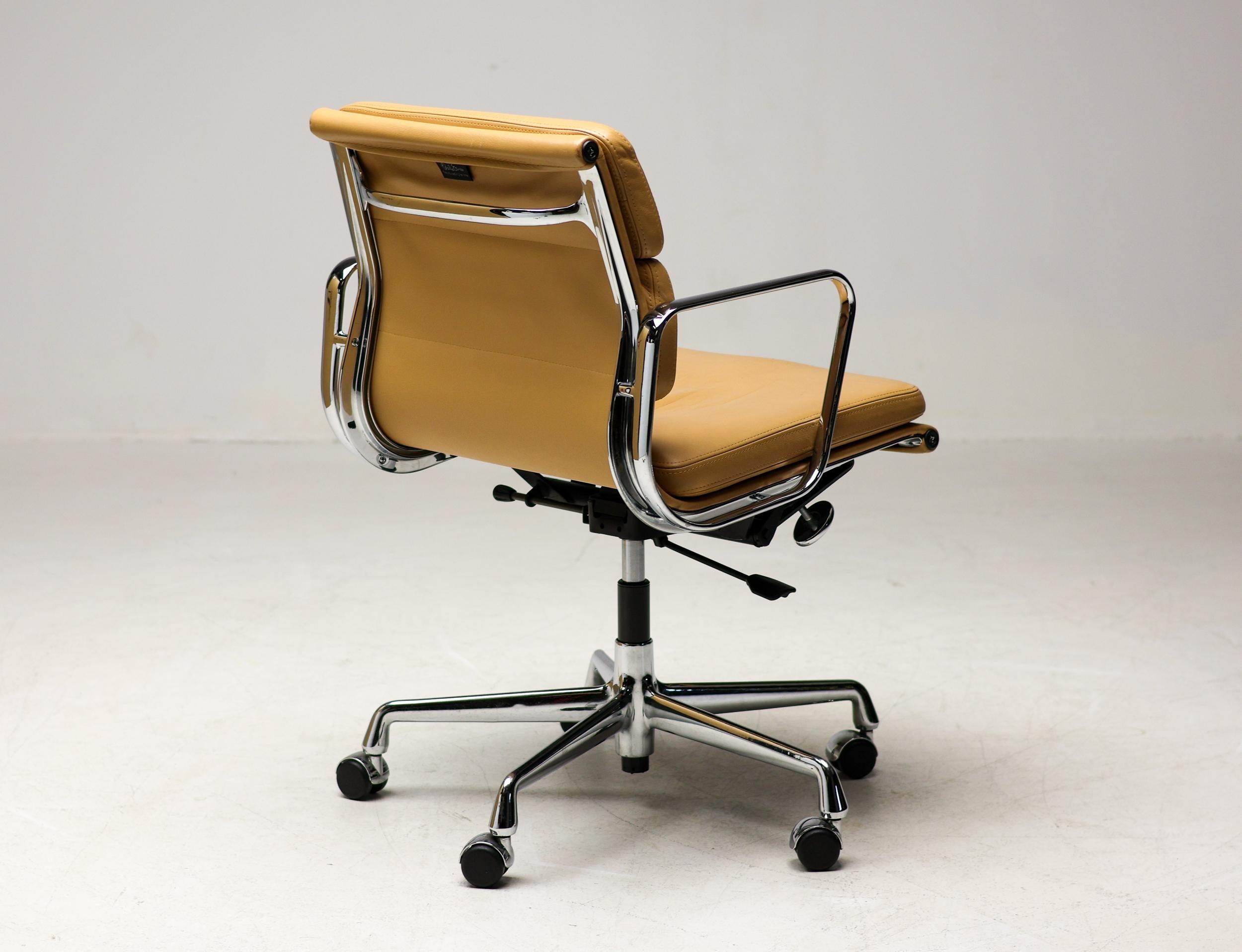 Bespoke Charles & Ray Eames Cognac Leather EA217 Desk Chair 4