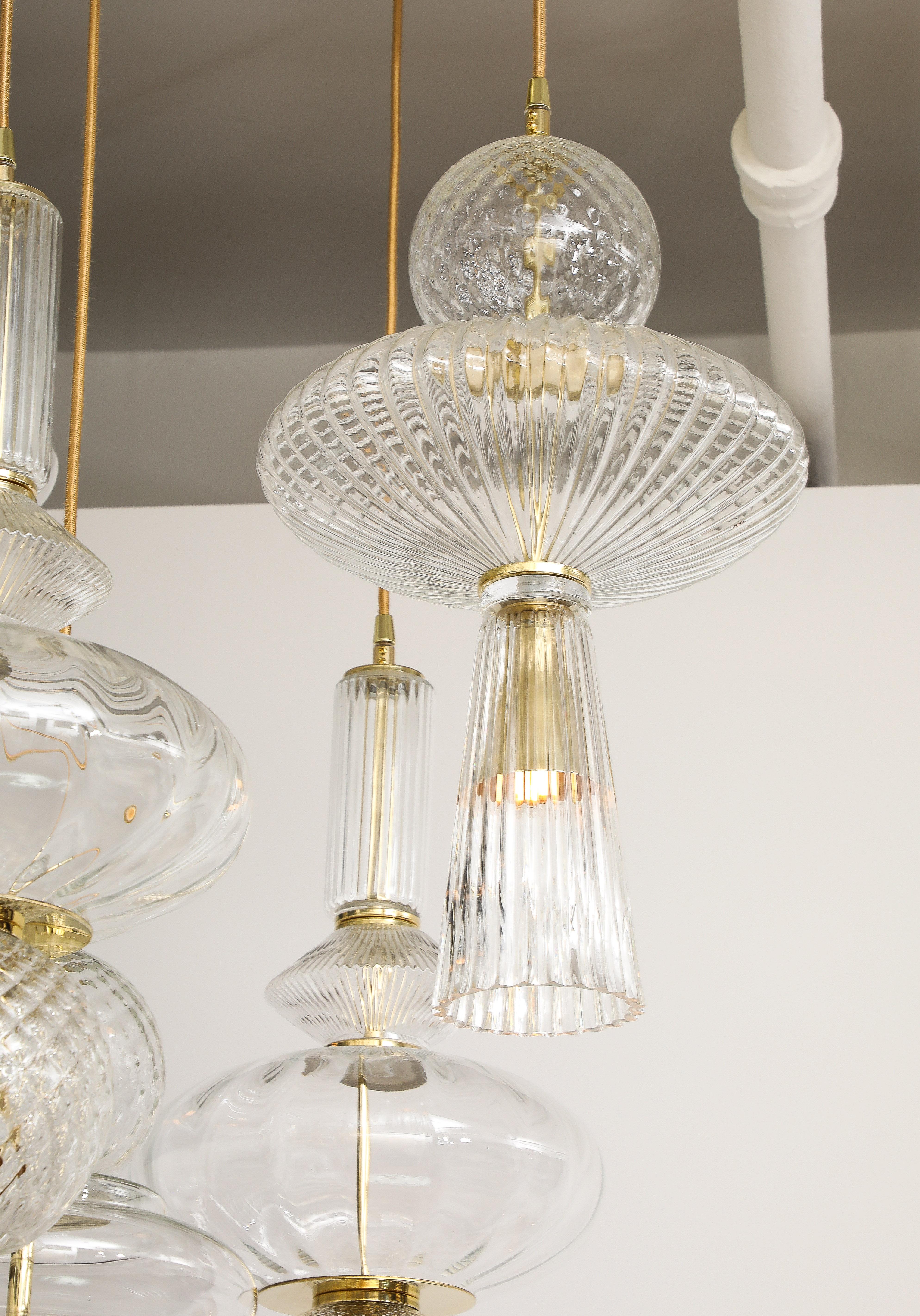 Bespoke Clear Murano Glass Pendants with Brass Suspension Chandelier, Italy For Sale 4