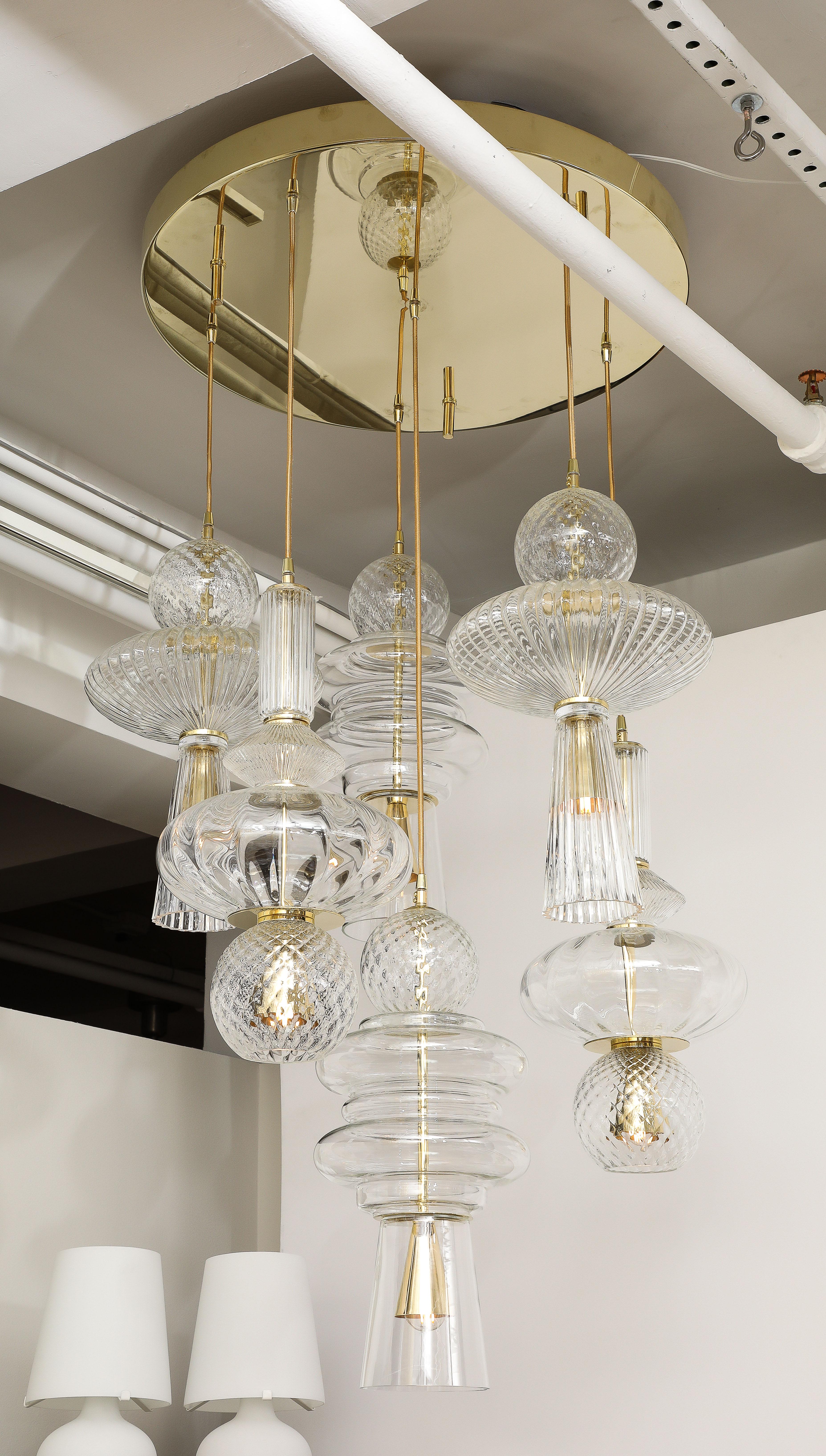 Bespoke Clear Murano Glass Pendants with Brass Suspension Chandelier, Italy For Sale 11