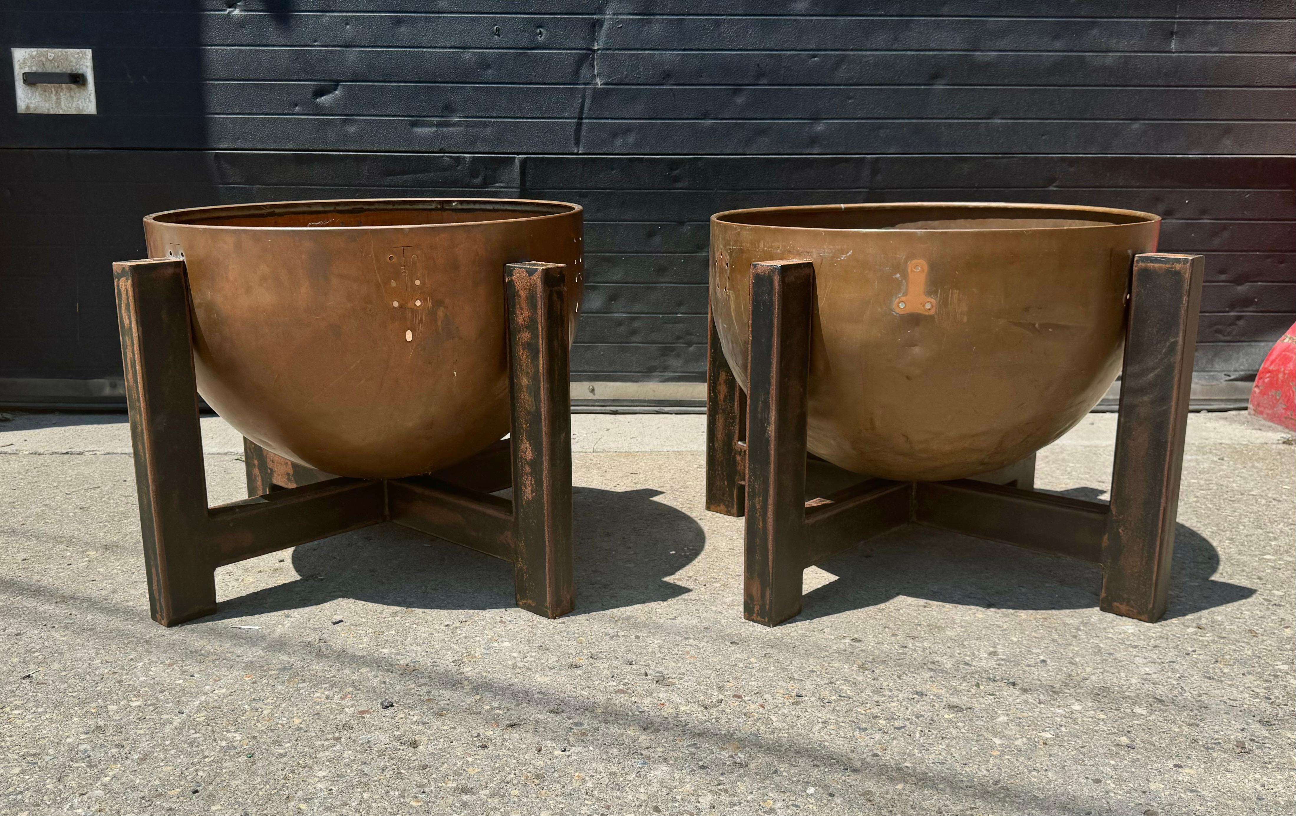Bespoke Copper and Steel Arts and Crafts style Planters/ jardiniere / fire pit For Sale 6