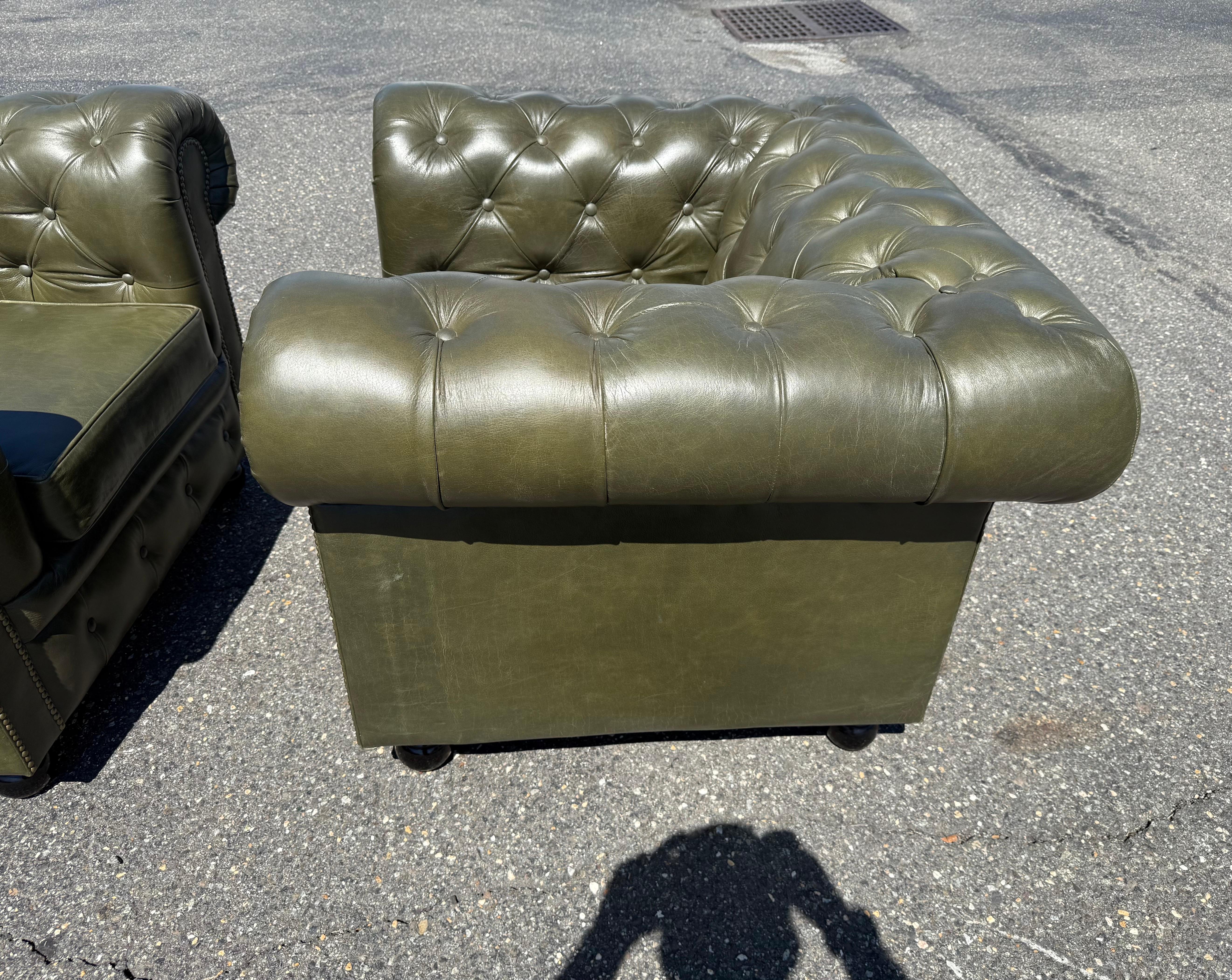 Contemporary Bespoke Custom-Made English Olive Green Genuine Leather Chesterfield Club Chairs For Sale