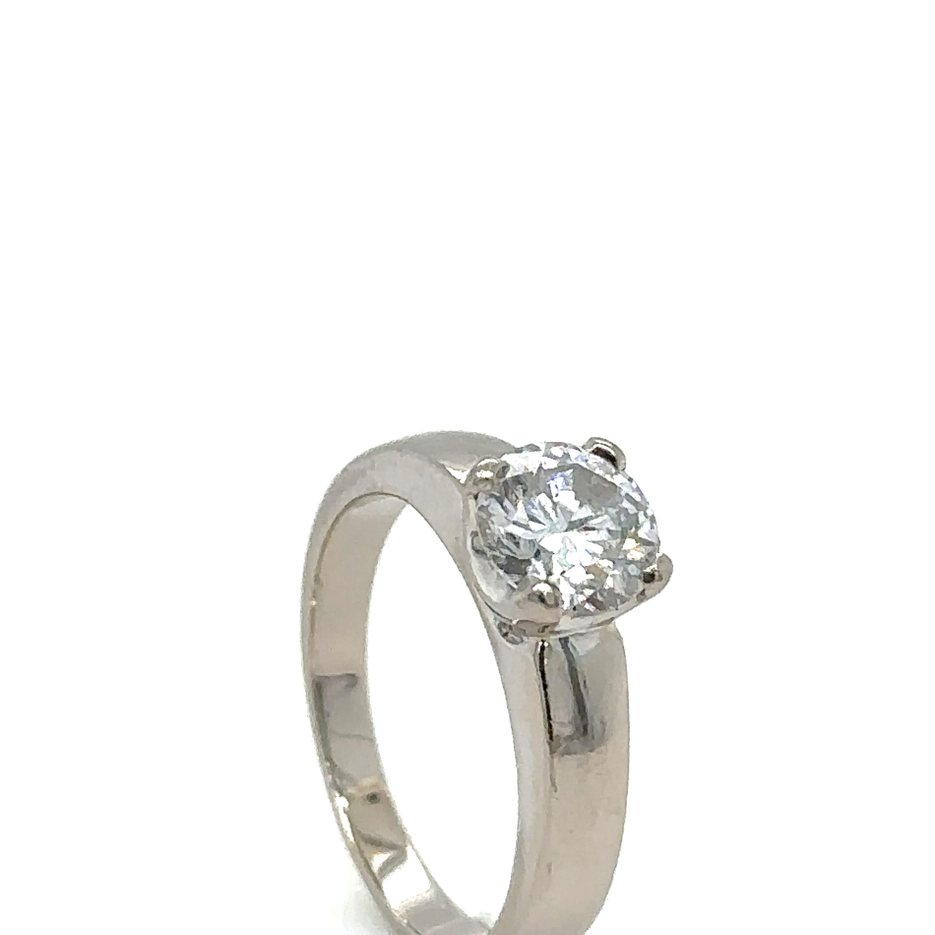 Bespoke Diamond Engagement Ring 1.56ct In Excellent Condition For Sale In SYDNEY, NSW