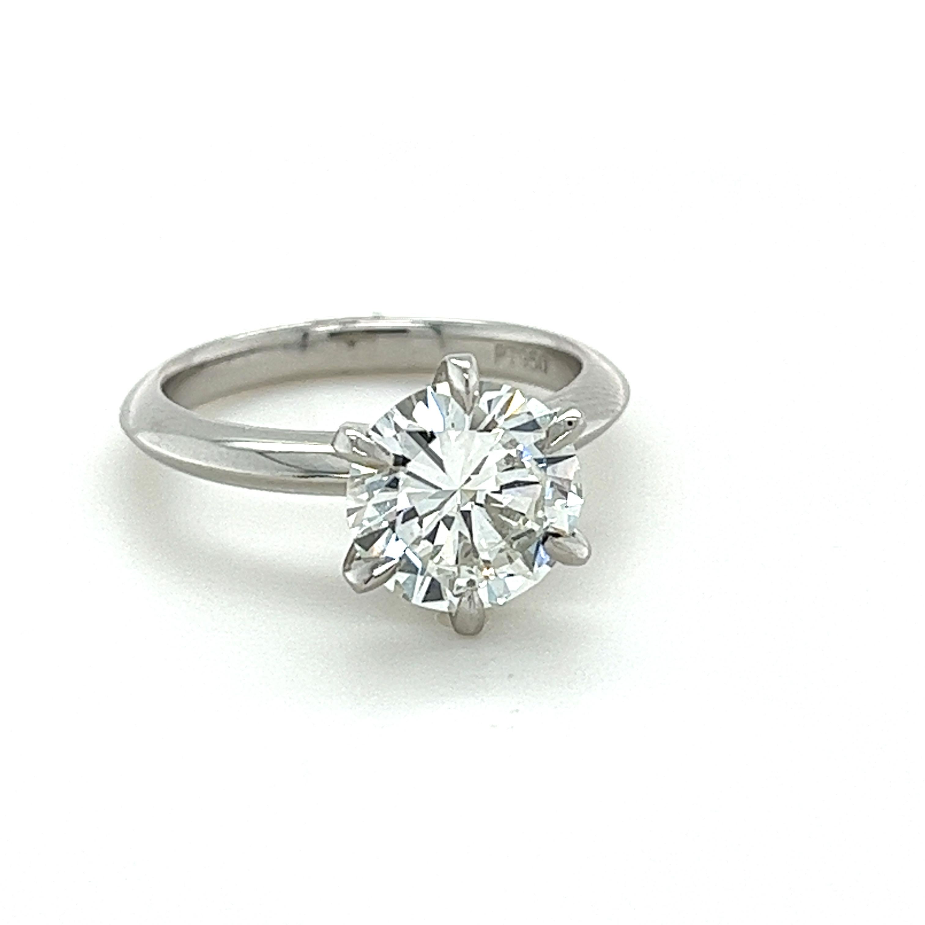 Bespoke Diamond Engagement Ring 2.26ct In Excellent Condition For Sale In SYDNEY, NSW