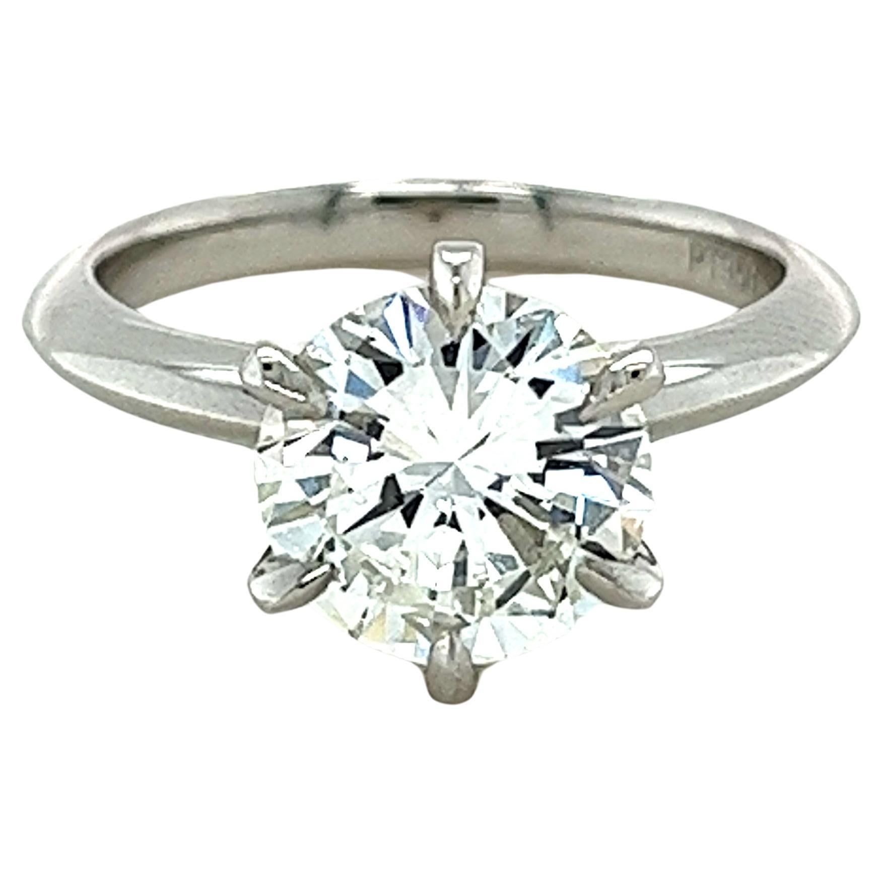 Bague de fiançailles en diamant sur mesure 2.26ct en vente