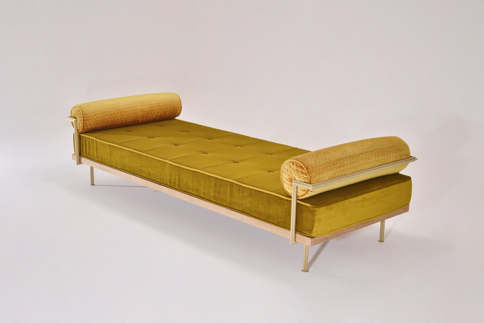 Model: PT76 double daybed
Dimensions: 225 x 86 x 57 cm; Seat height 38.5 cm 
(w x d x h) 88.6 x 33.9 x 22.4 inch; Seat height 15.2 cm 
Frame: Reclaimed hardwood
Frame finish: Natural oiled
Structure: Extruded and hand-welded solid brass