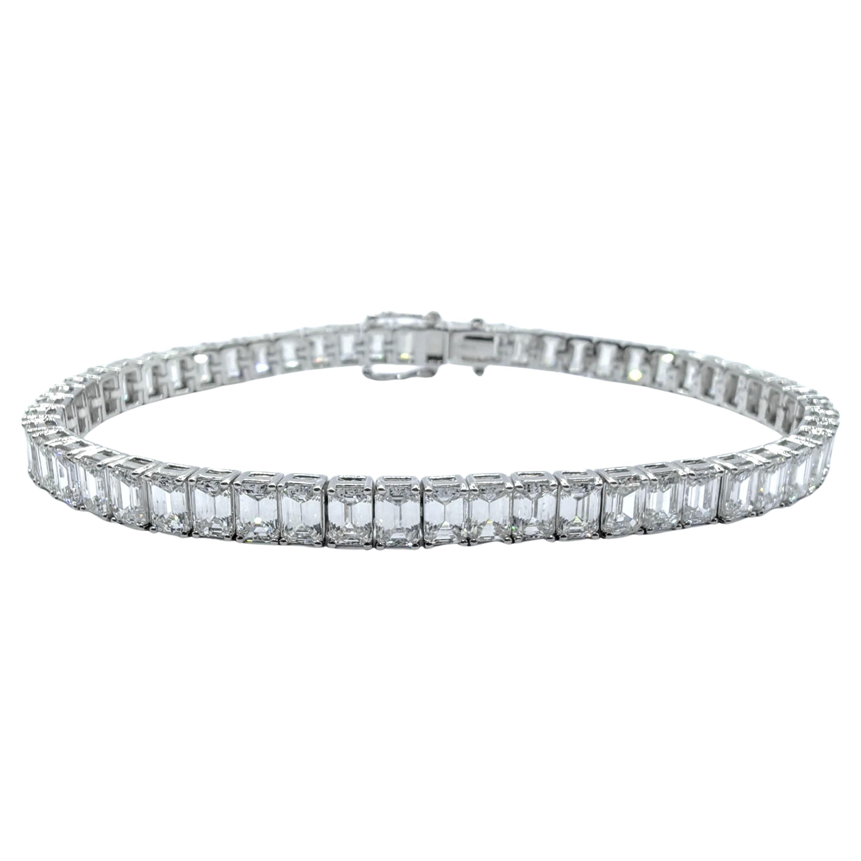 Bespoke Emerald Cut Diamond Classic Tennis Bracelet in 14K 18K Gold or Platinum