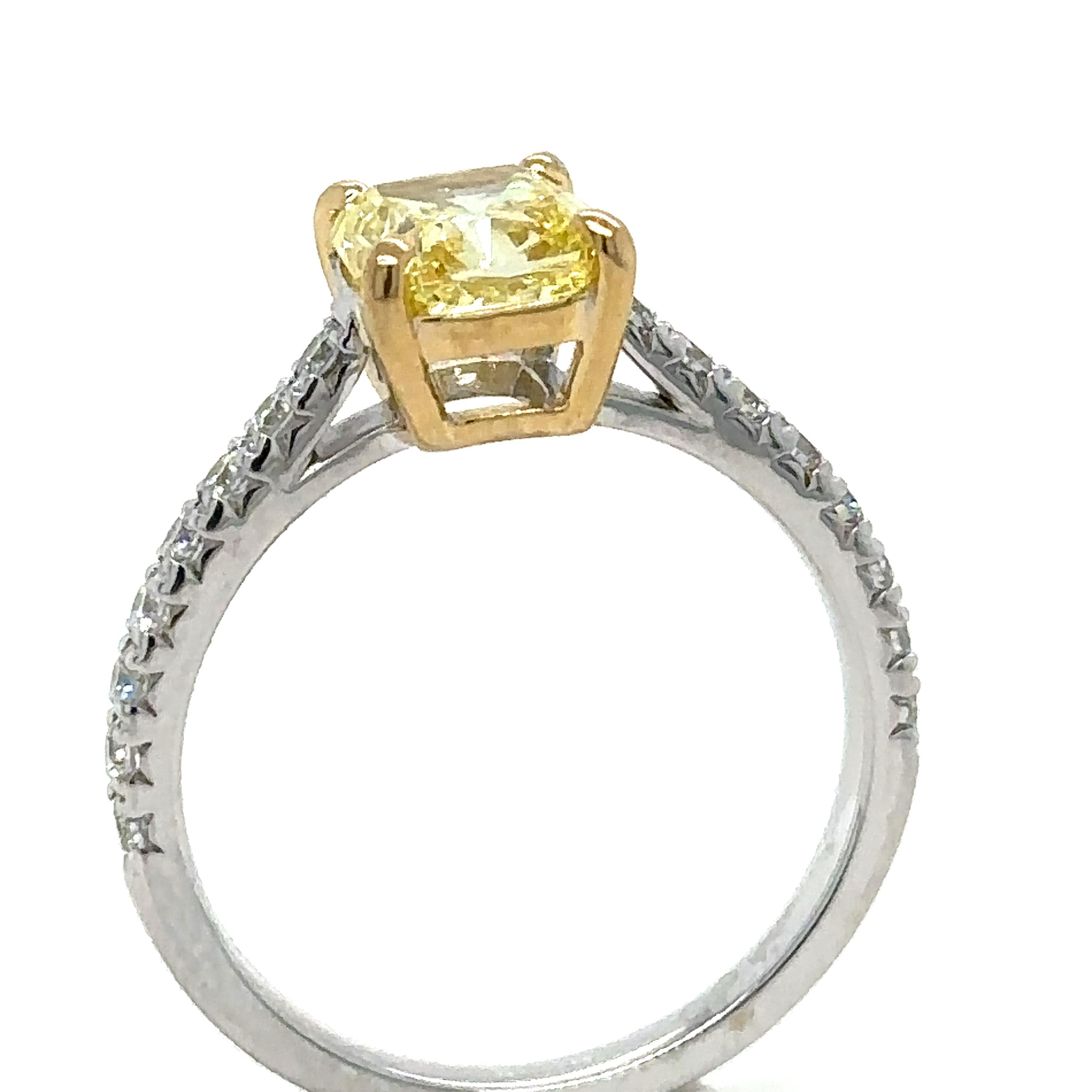 Bague de fiançailles sur mesure avec diamant Tiffany & Co 1,63 carat en vente 2
