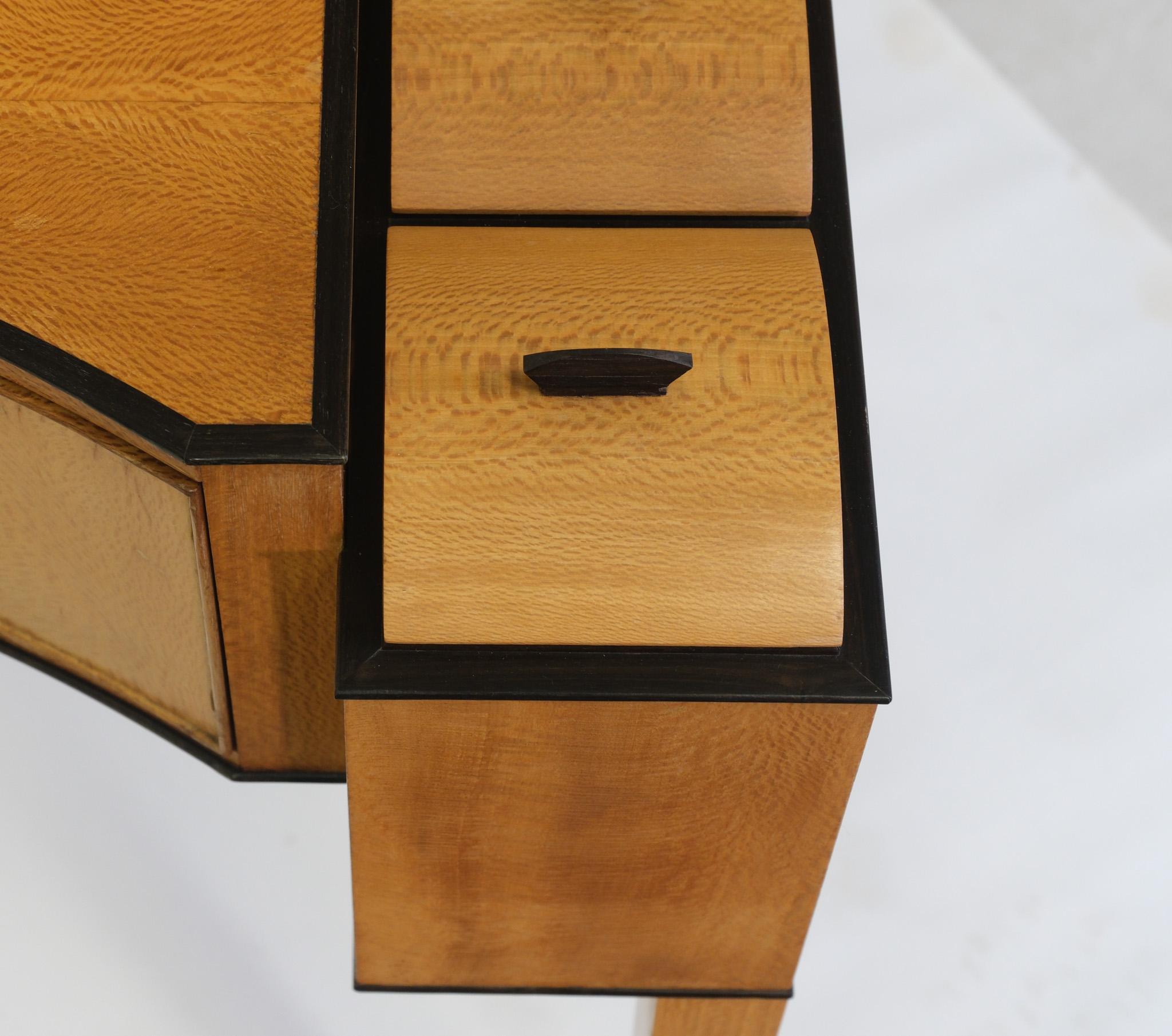 Tavolino da toeletta su misura in legno di platano e ebano inglese Art Deco Revival 1984 in vendita 10