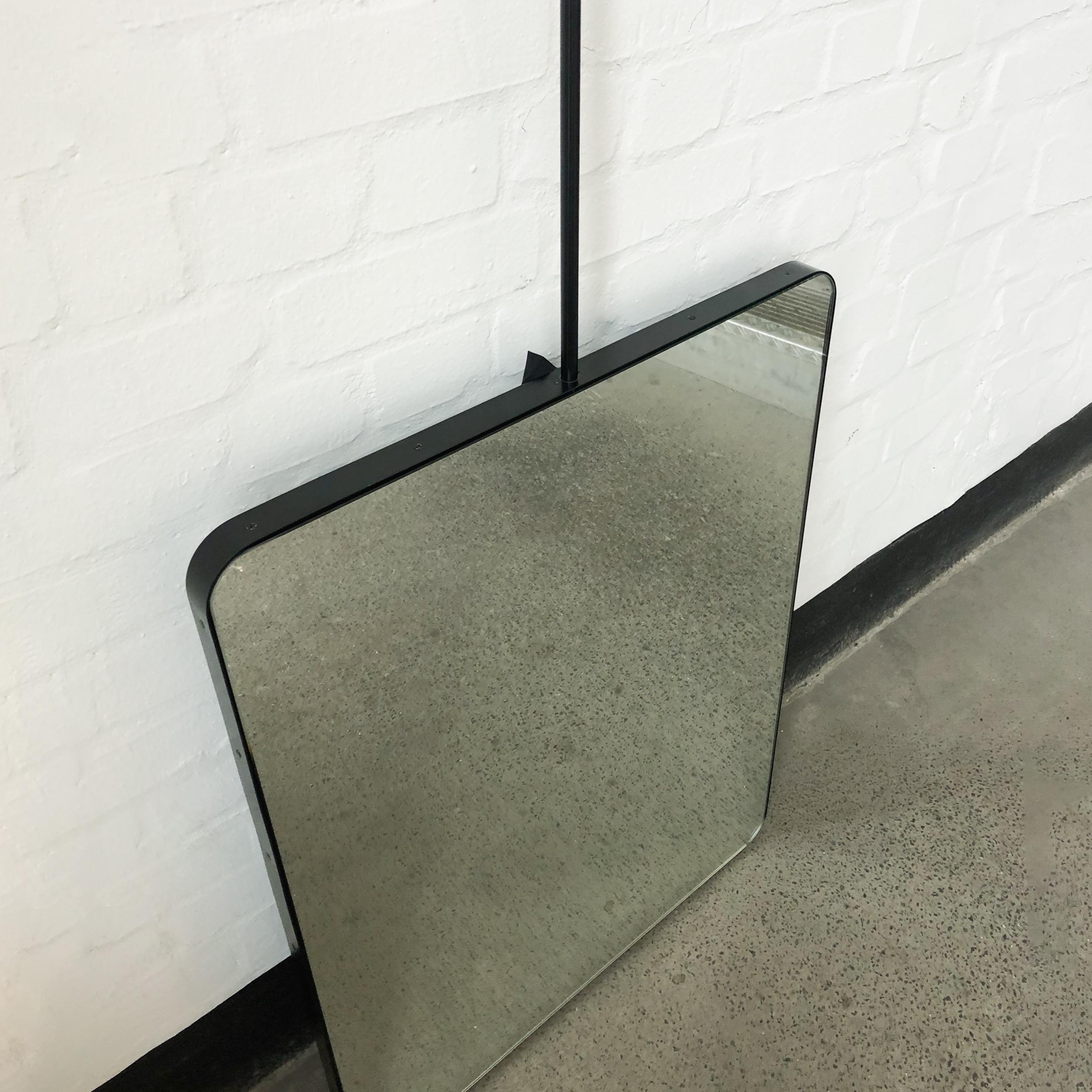 Entrada a medida para Espejo rectangular suspendido de techo Cheyenne Quadris Británico en venta