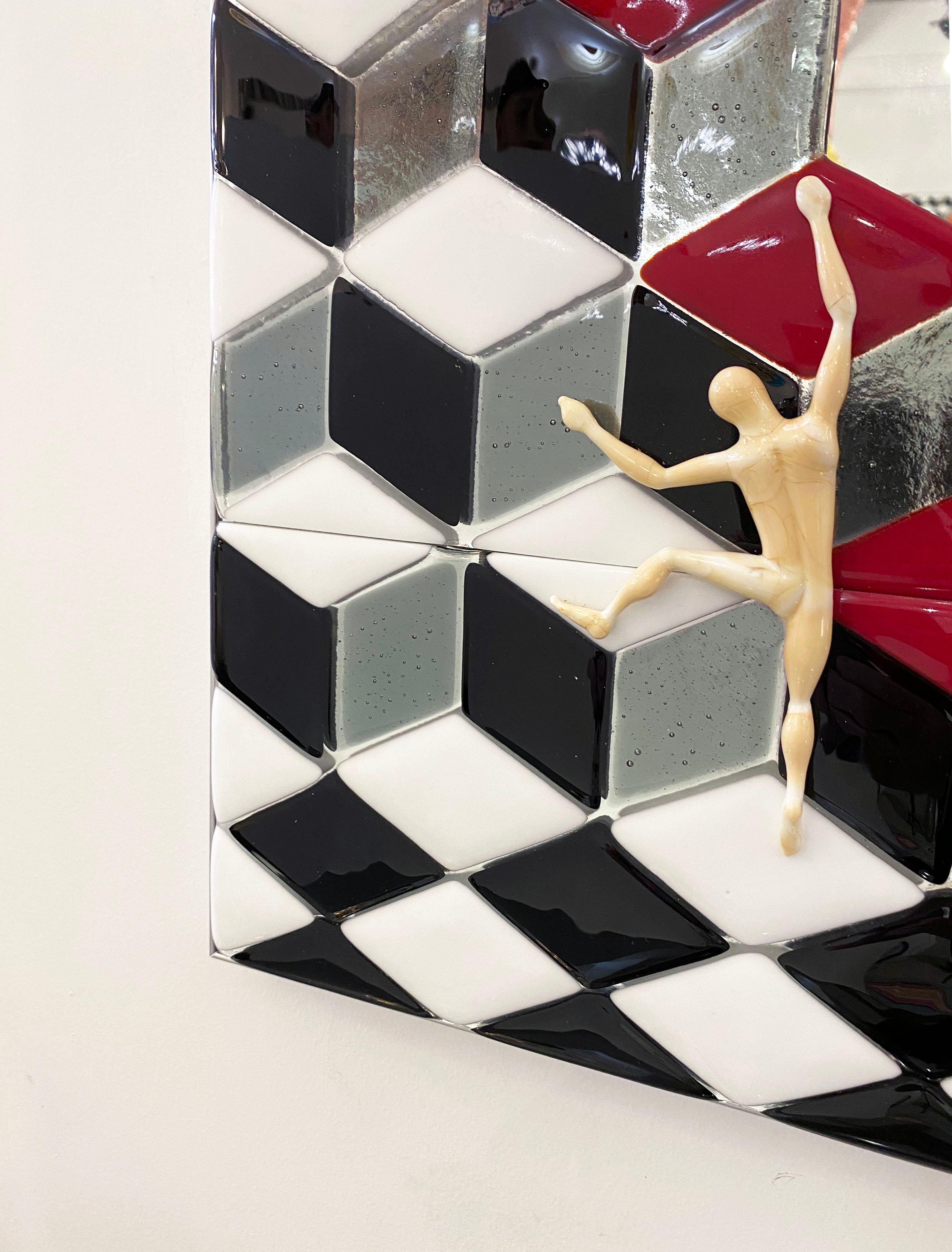 Miroir italien sur mesure en verre de Murano satiné rouge, noir et blanc fumé d'inspiration Escher en vente 6