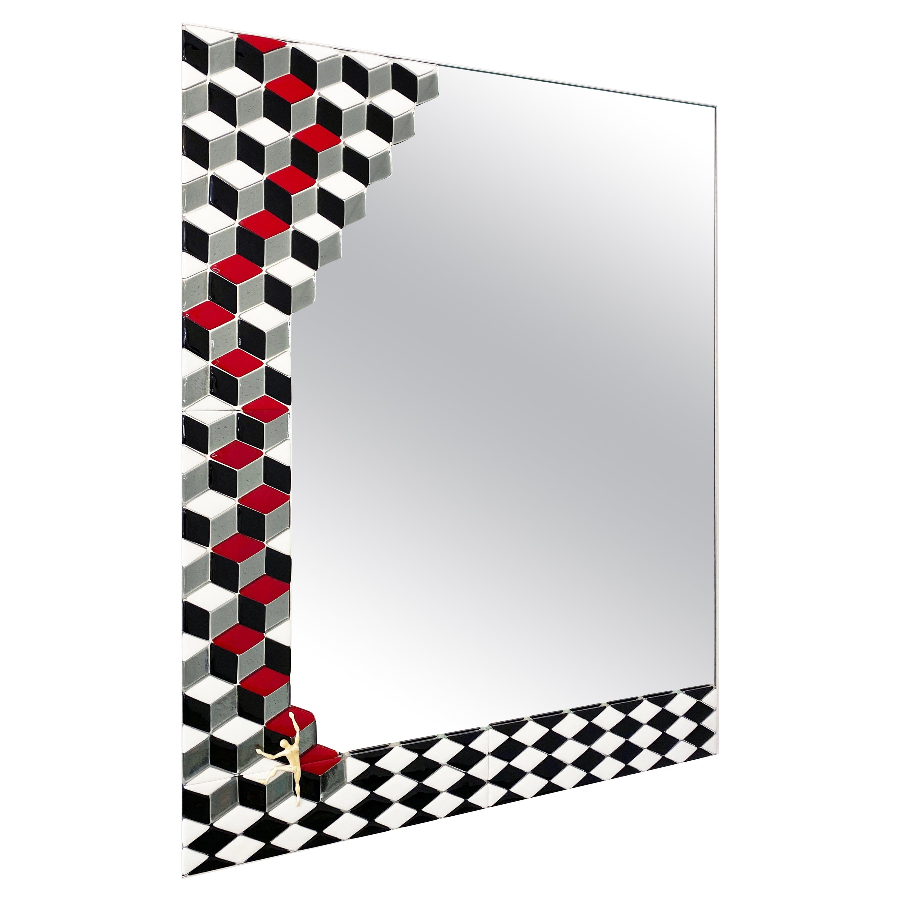 Escher inspirierter italienischer rot-schwarz-weißer Spiegel aus geräuchertem Muranoglas und Satin, nach Maß