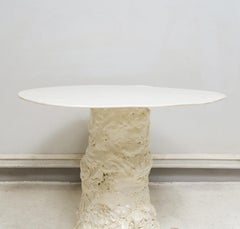 Mesa pedestal Mona de porcelana francesa a medida