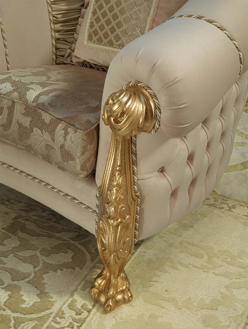 Italian Bespoke Gilded Armchair in Ivory Capitonne and Lion Carvings For Sale