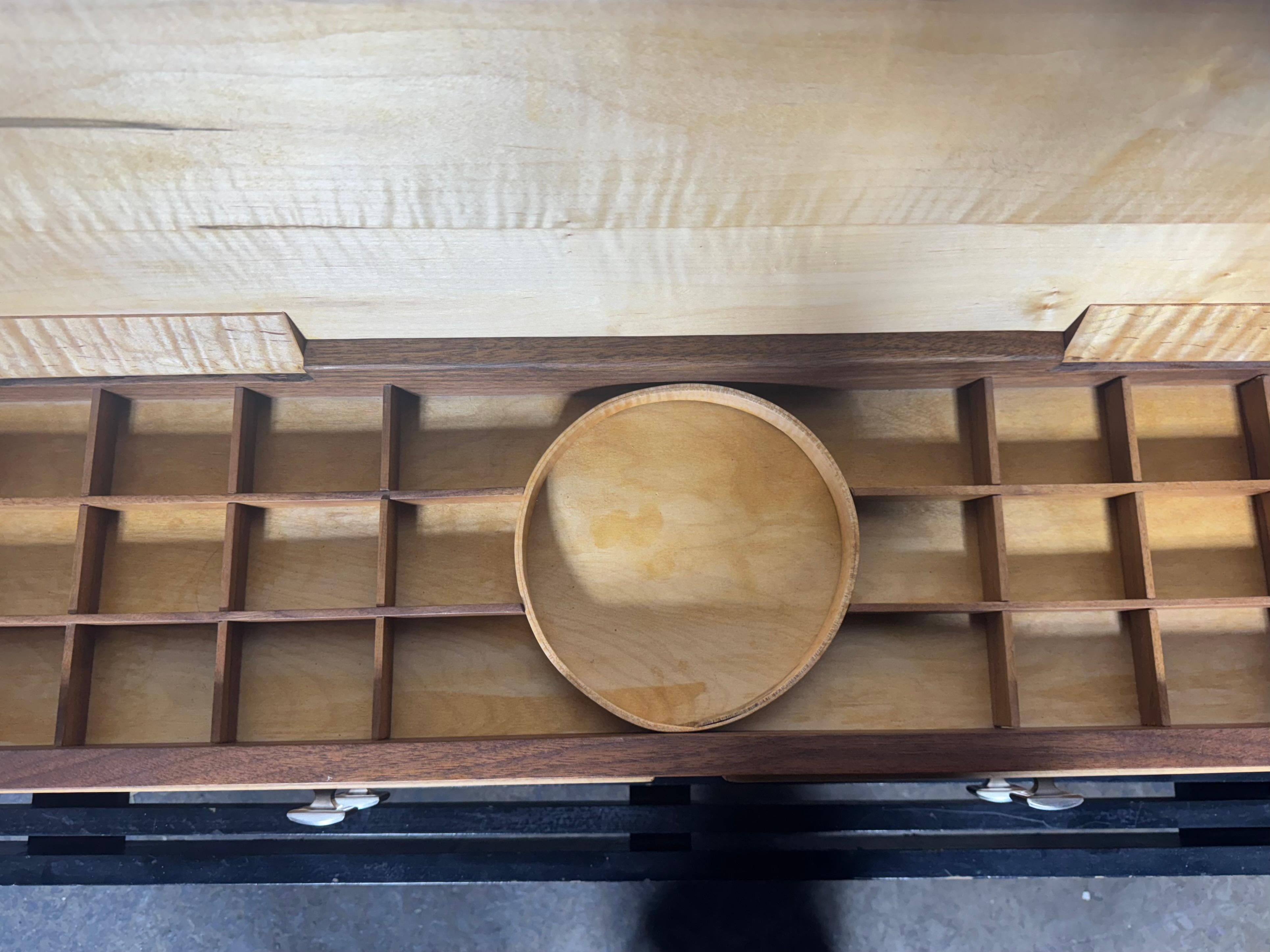Joyero / Caja de Baratijas Artesanal Contemporáneo Modernista Asiático Hecho a Mano Tallado a mano