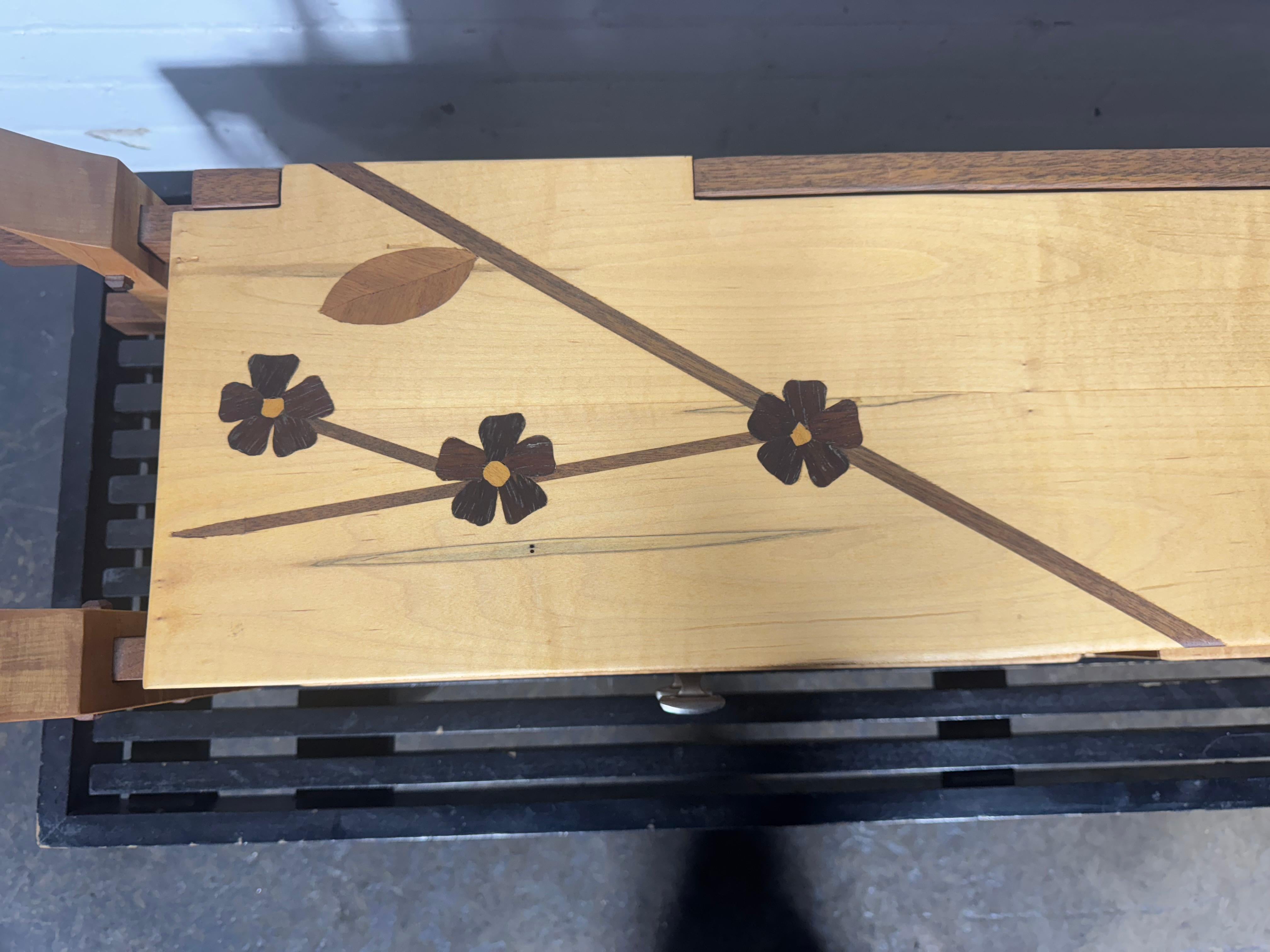 Joyero / Caja de Baratijas Artesanal Contemporáneo Modernista Asiático Hecho a Mano en Bueno Estado en Buffalo, NY