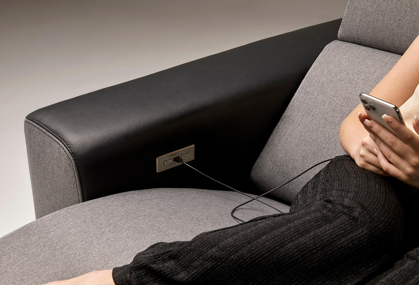 Européen Fauteuil de cinéma sur mesure avec caractéristiques de confort avancées en vente