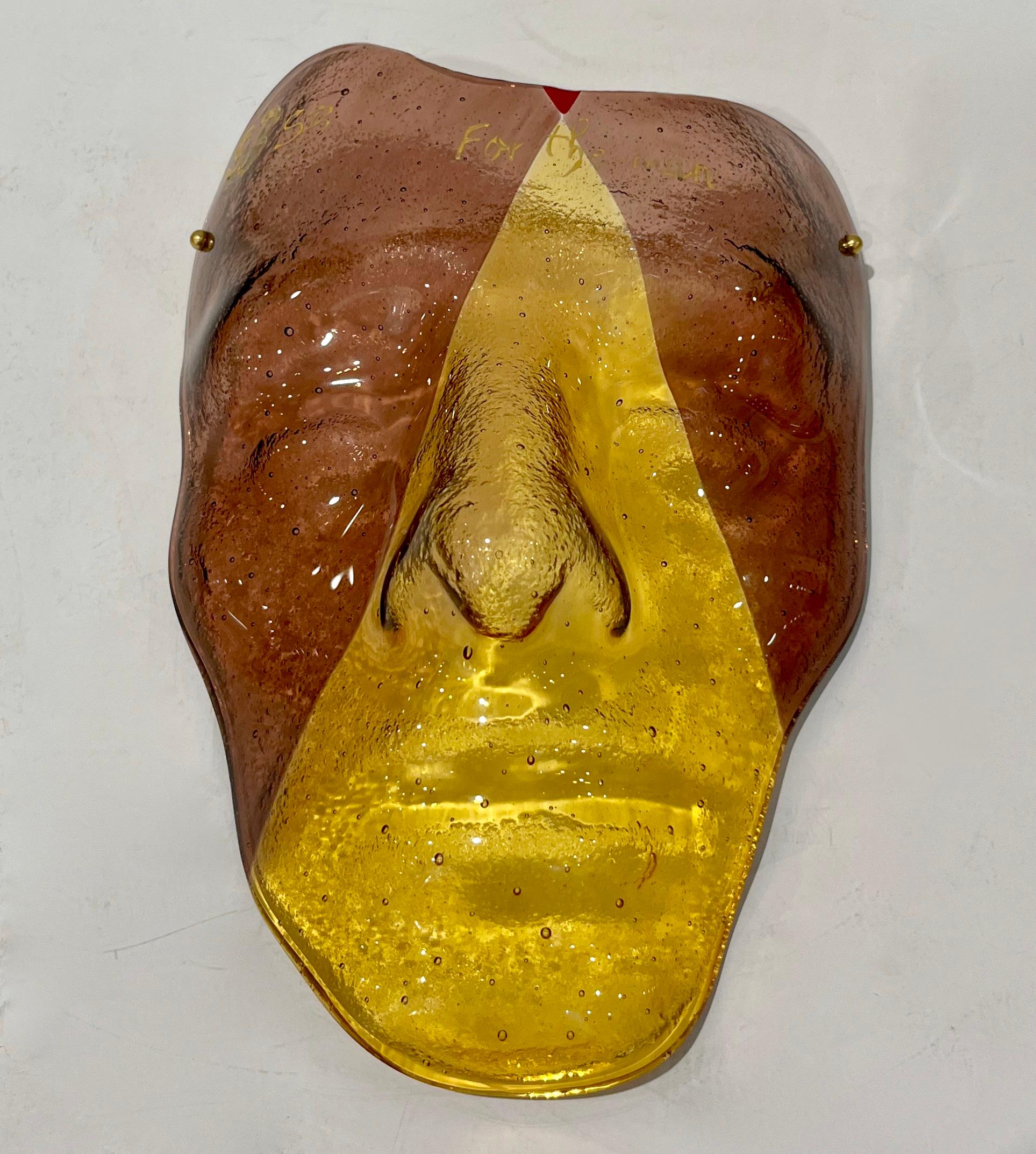 Escultura italiana a medida de cristal de Murano con forma de máscara de amatista ámbar dorado en Excelente estado para la venta en New York, NY