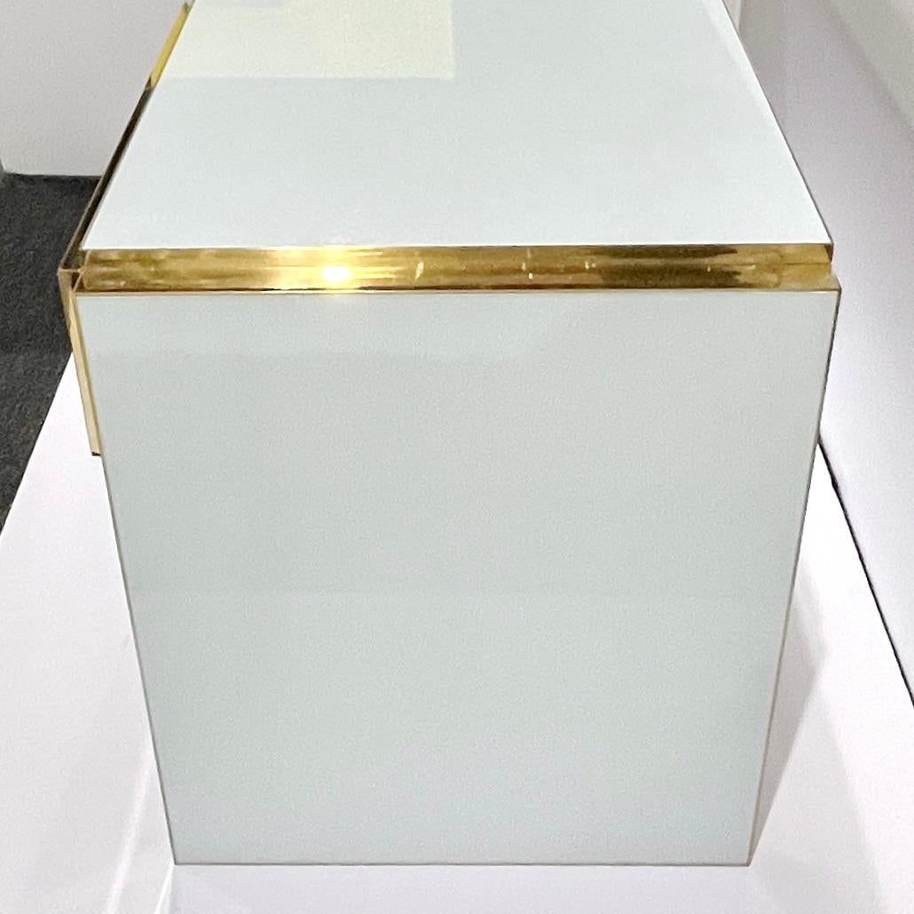 XXIe siècle et contemporain Console/bureau à 4 tiroirs en noyer blanc et laiton, design italien Art Déco sur mesure en vente
