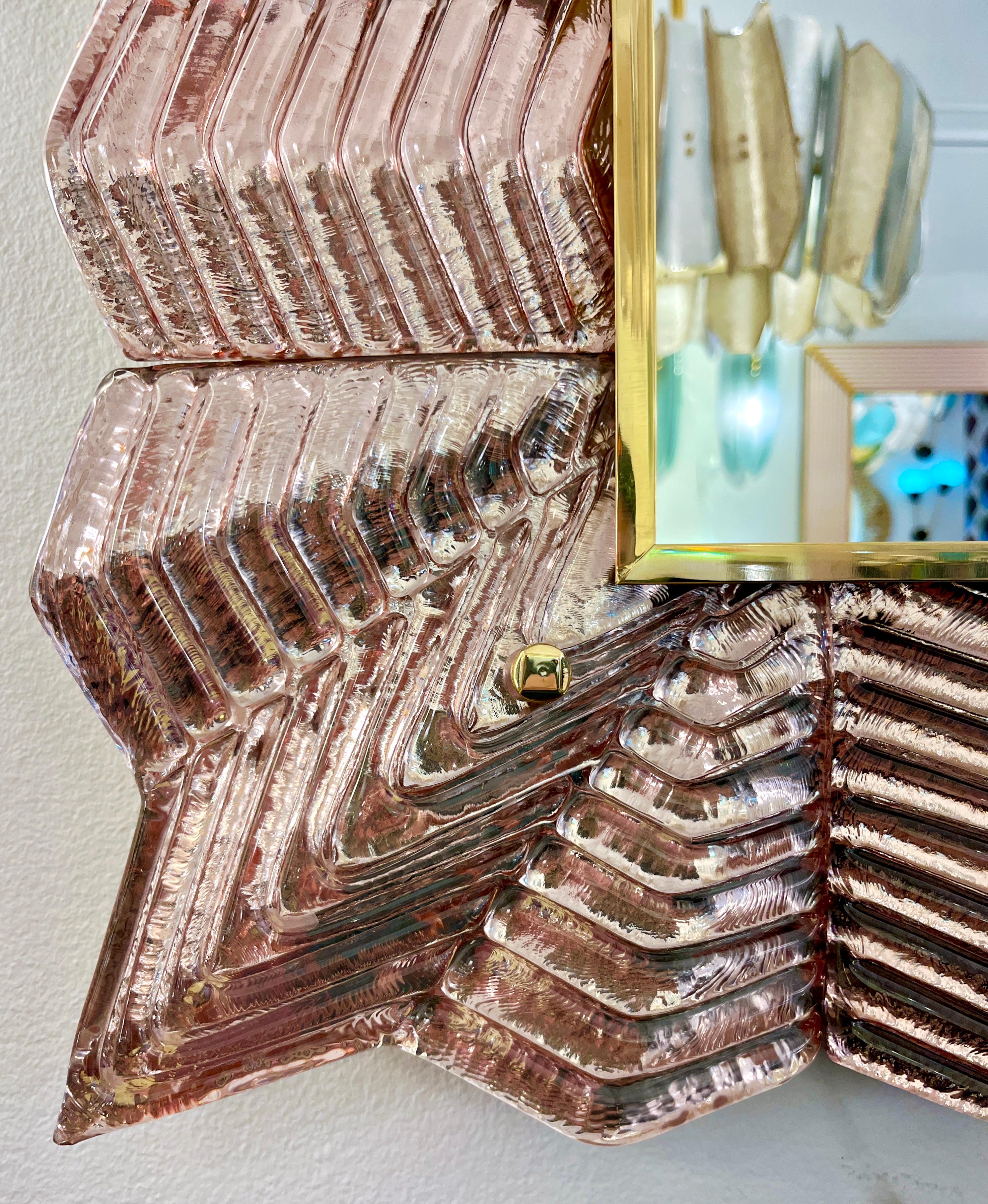 Bespoke Italian Art Deco Design Small Ruffled Pink Murano Glass Brass Mirror In New Condition In New York, NY