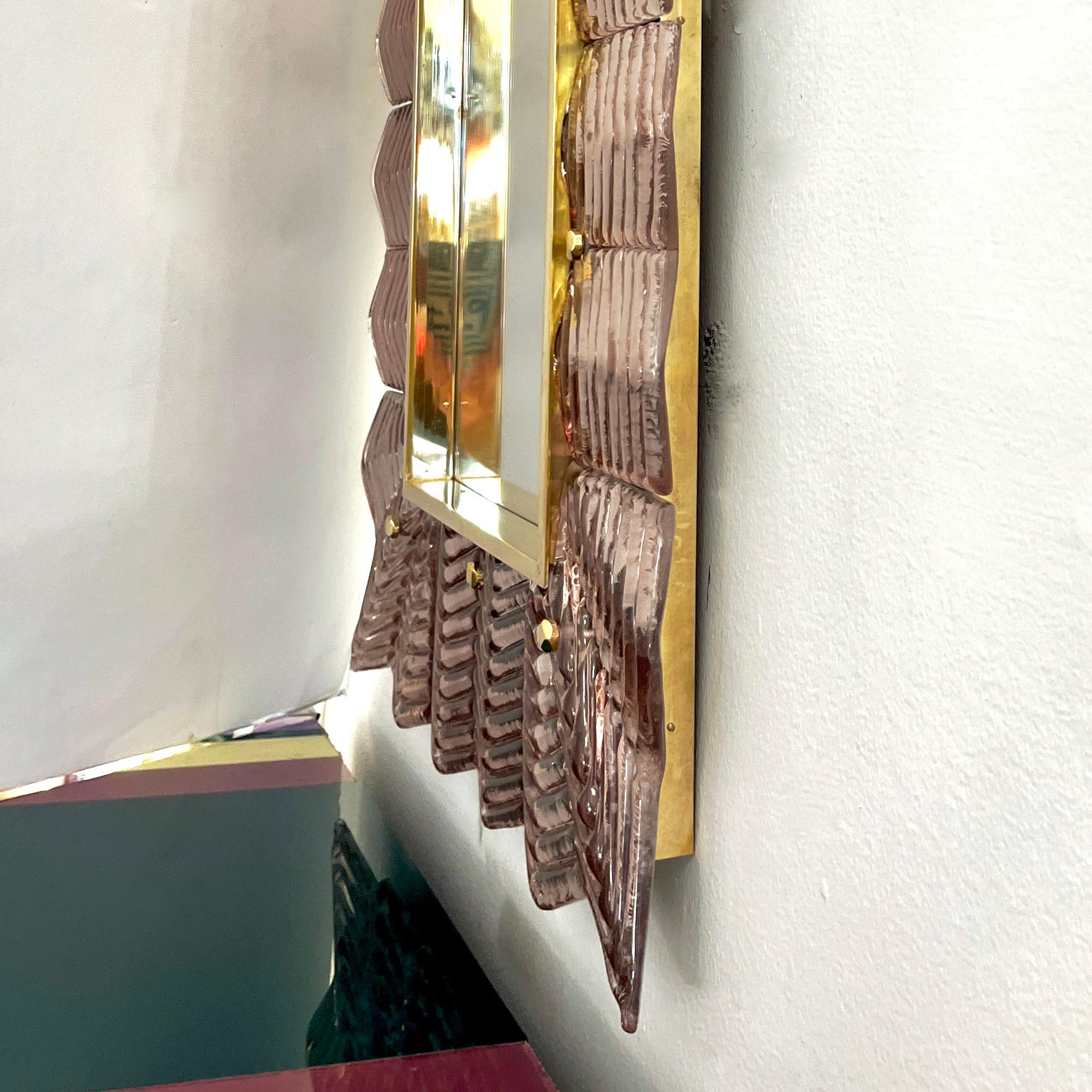 Bespoke Italian Art Deco Design Small Ruffled Pink Murano Glass Brass Mirror For Sale 2