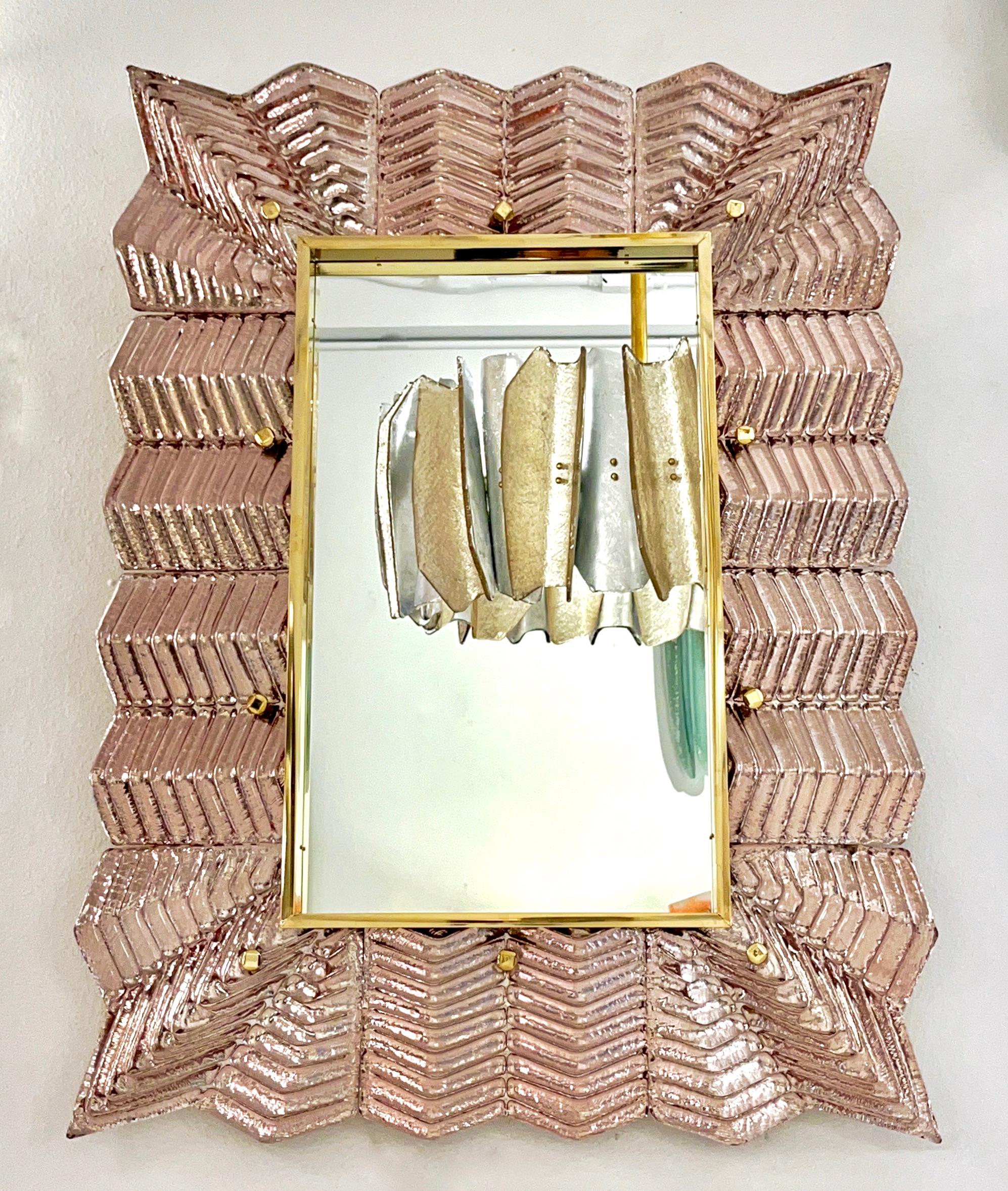 Bespoke Italian Art Deco Design Small Ruffled Pink Murano Glass Brass Mirror For Sale 4