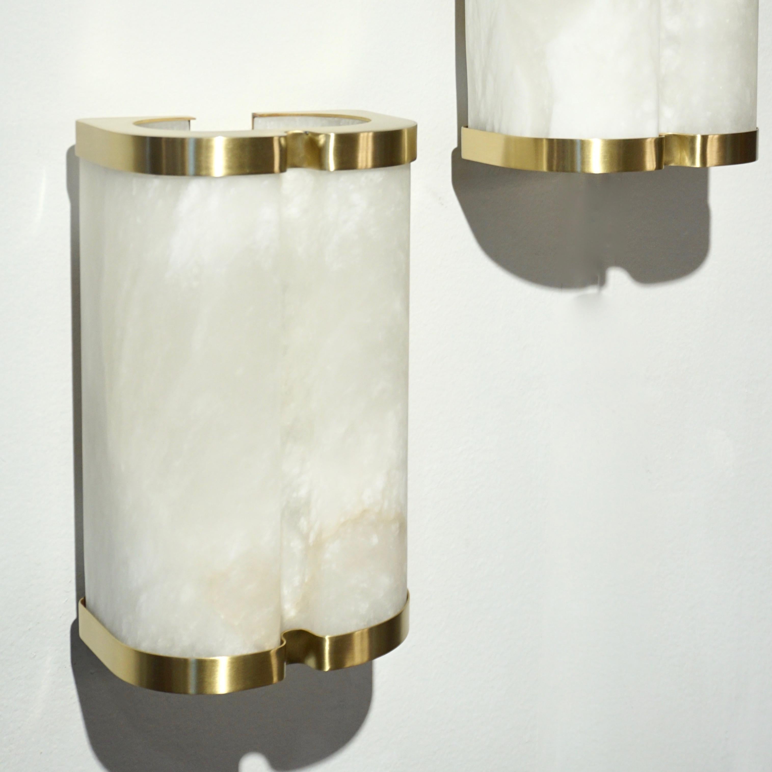 Bespoke Italian Art Deco Style Cream White Alabaster Pair of Brass Edged Sconces For Sale 5