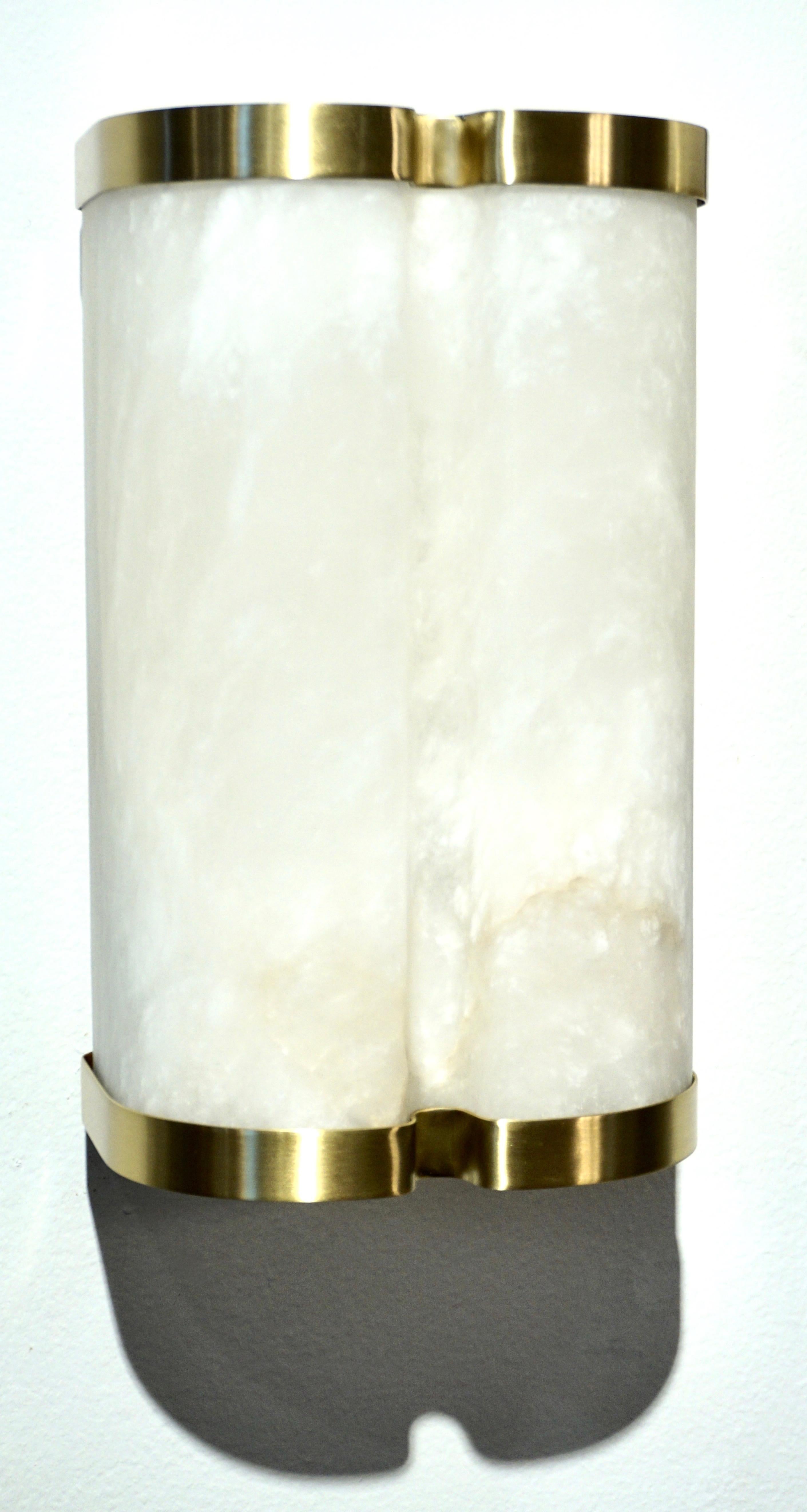 Bespoke Italian Art Deco Style Cream White Alabaster Pair of Brass Edged Sconces For Sale 4