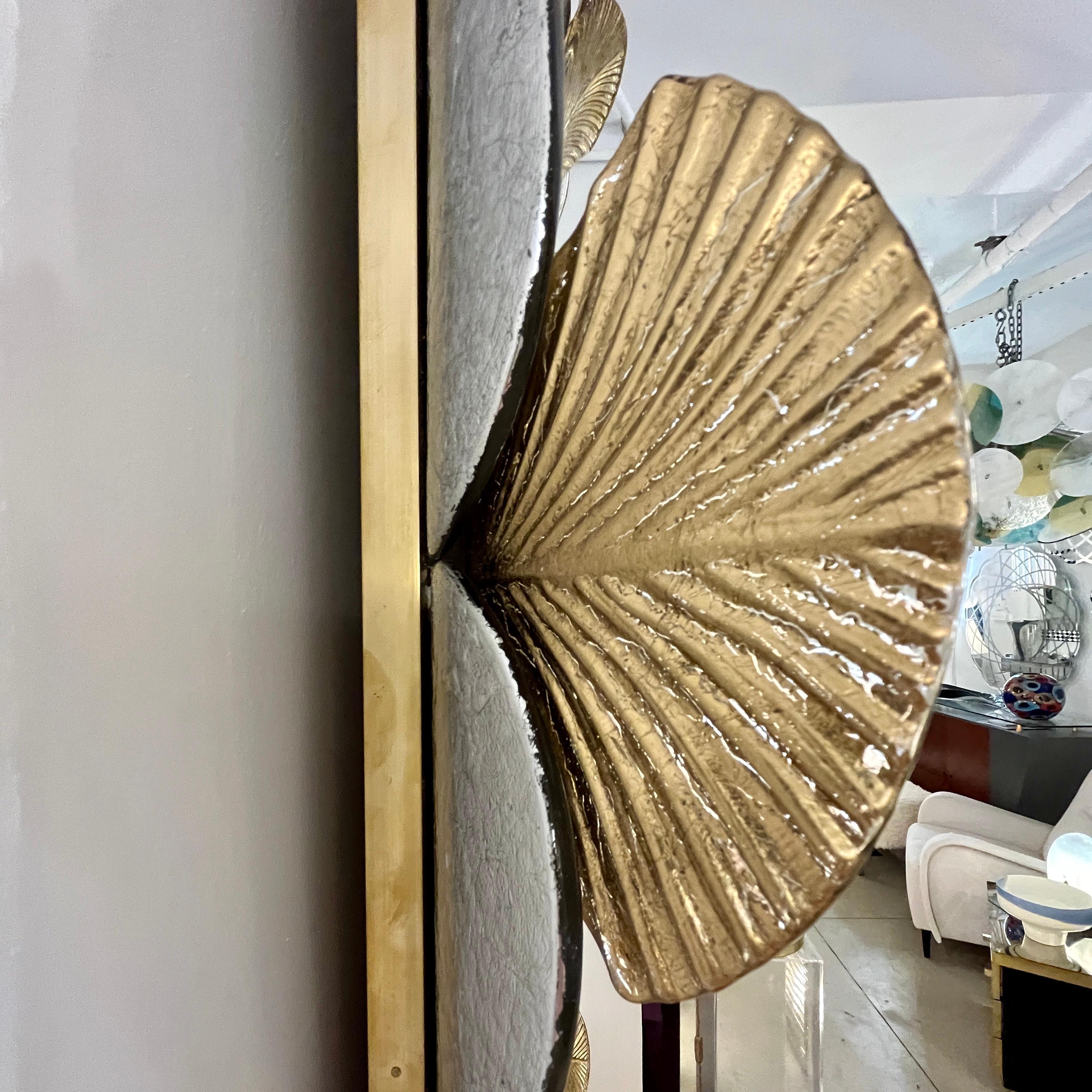 Bespoke Italian Art Deco Style Curved Leaf Gold Silver Murano Glass Brass Mirror In New Condition For Sale In New York, NY