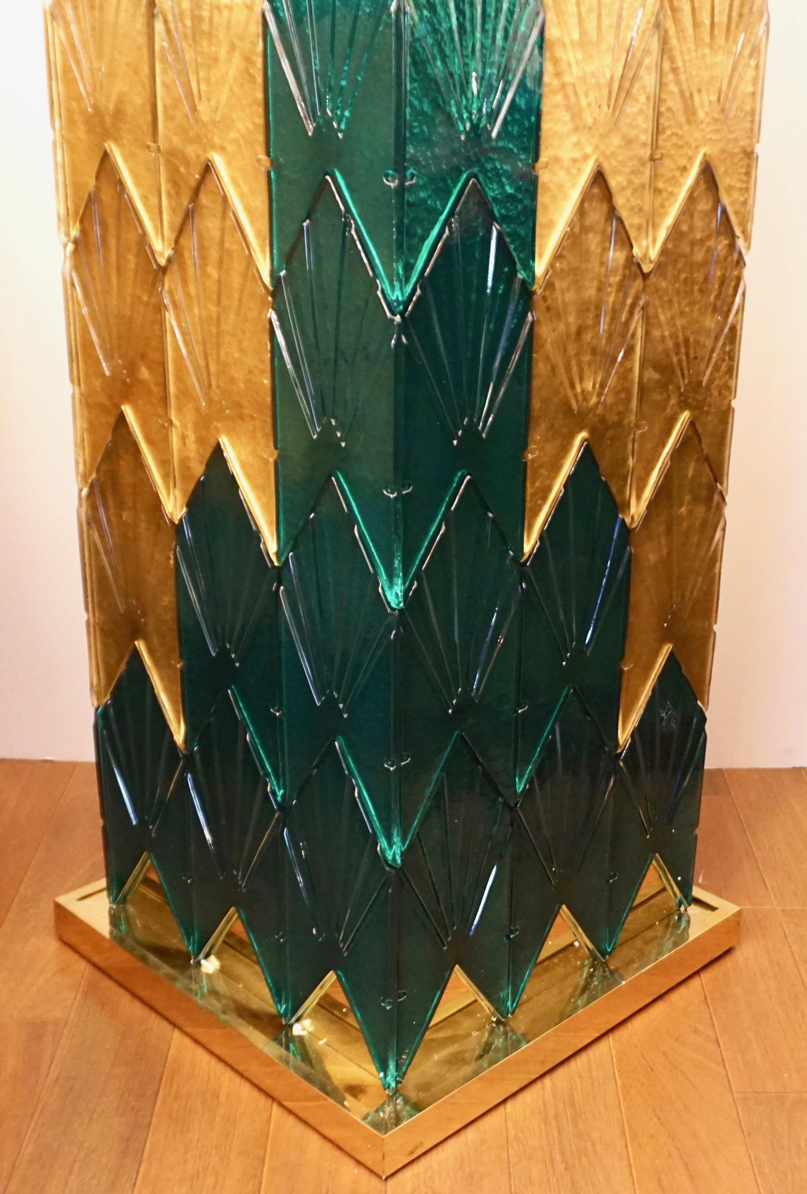 Hand-Crafted Bespoke Italian Art Deco Style Green Gold Murano Glass Brass and Wood Pedestals For Sale
