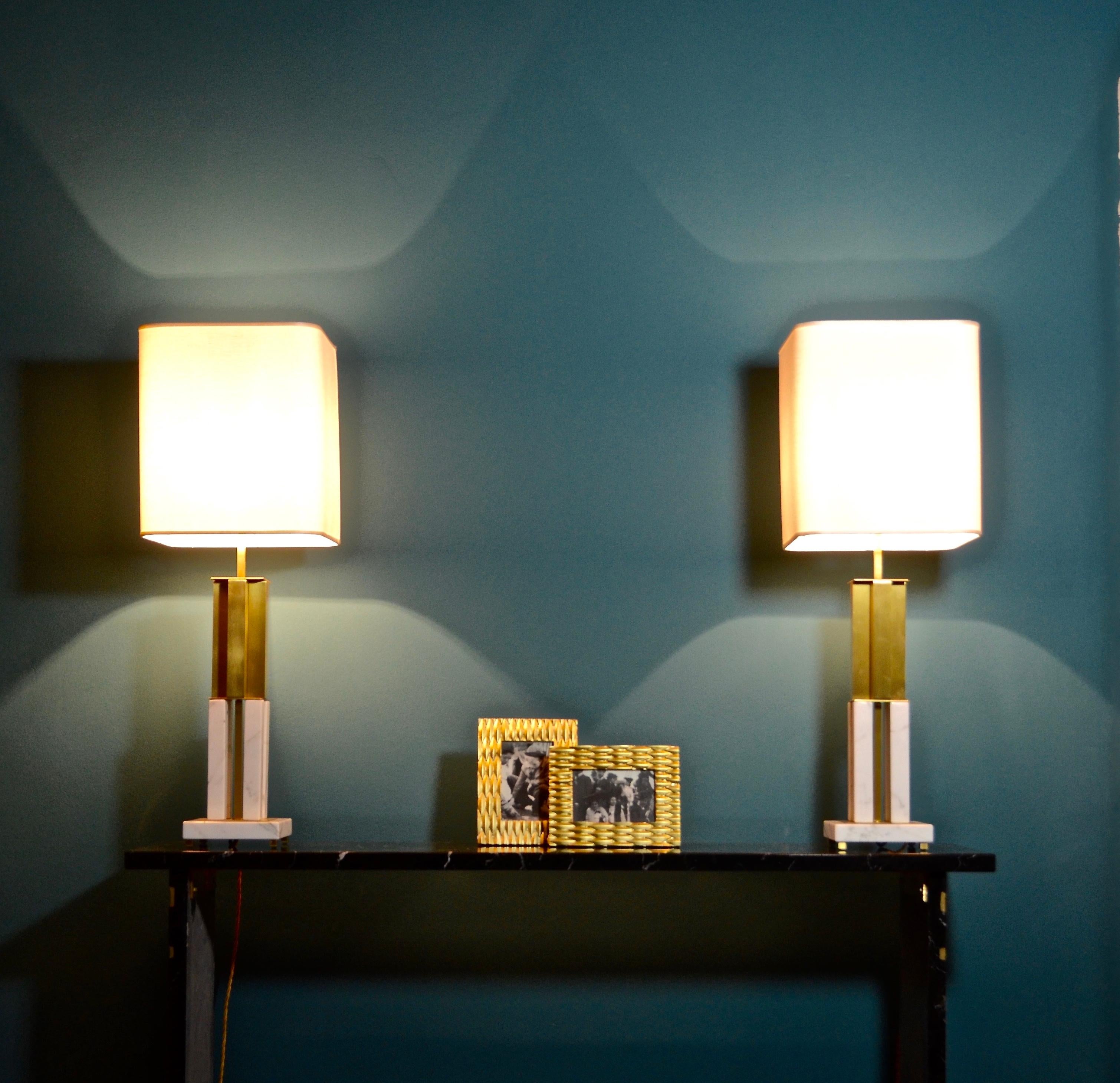 Contemporary Italian Pair Art Deco Urban Design White Marble Satin Brass Empire Table Lamps