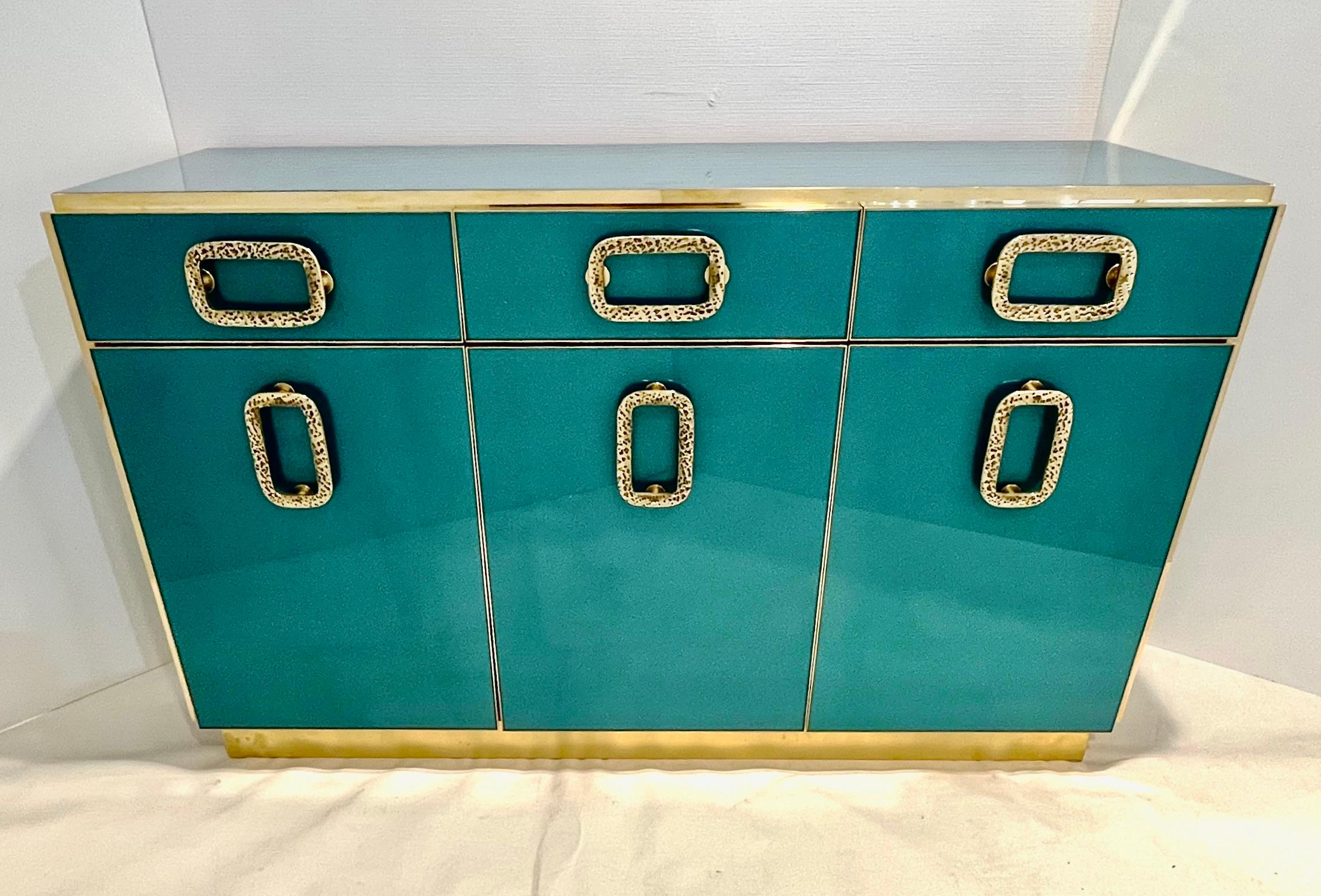 Bespoke Italian Art Design Brass Metallic Emerald Blue Glass Dresser Sideboard For Sale 8