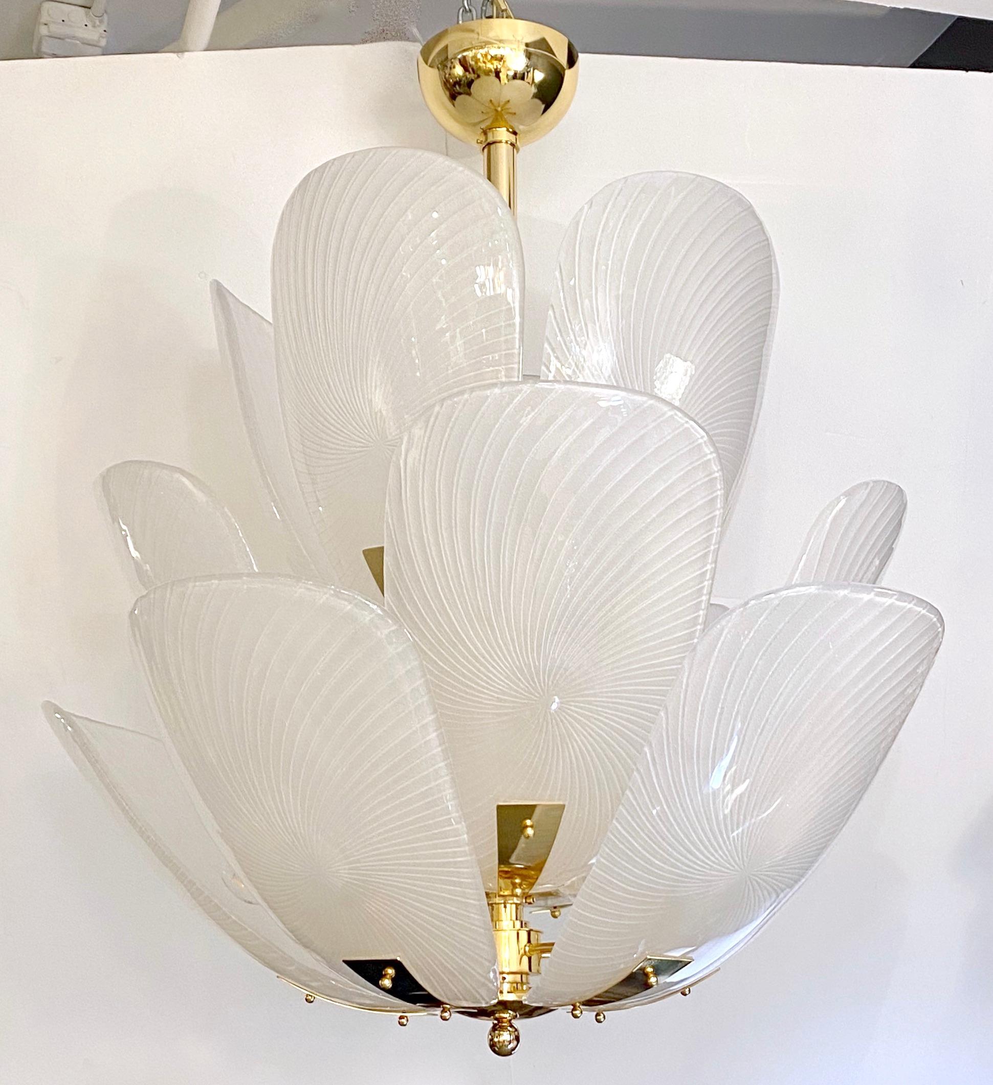 Bespoke Italian Art Nouveau Organic Design White Murano Glass Tulip Chandelier For Sale 8