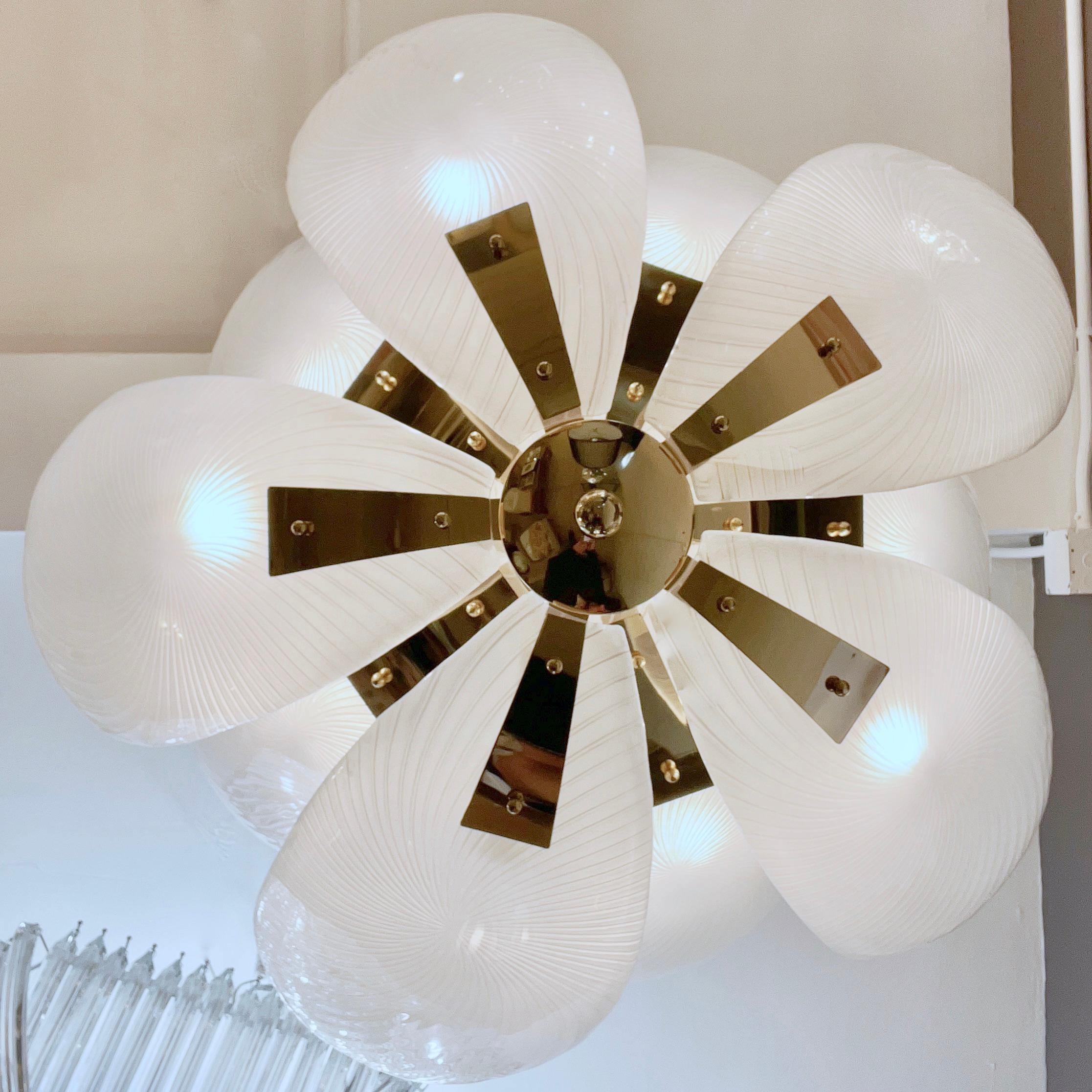 Bespoke Italian Art Nouveau Organic Design White Murano Glass Tulip Chandelier In New Condition For Sale In New York, NY