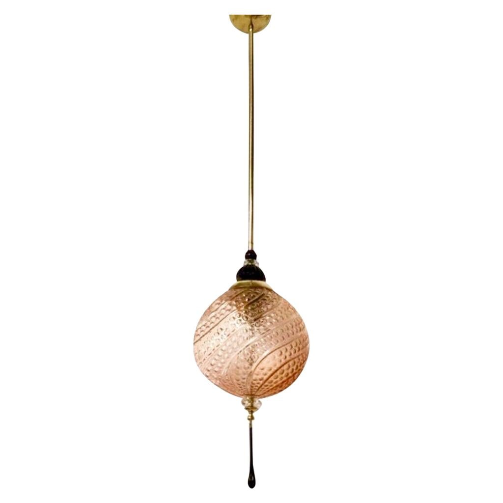 Grande lampe à suspension italienne sur mesure en verre de Murano et cristal noir et rose avec globe en vente