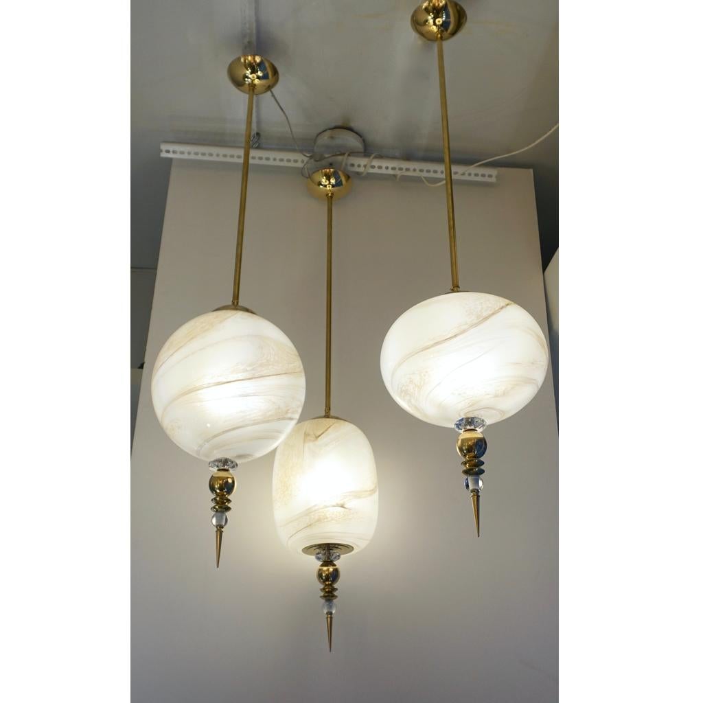 Hand-Crafted Bespoke Italian Brass and Cream White Alabaster Murano Glass Oval Pendant Light For Sale