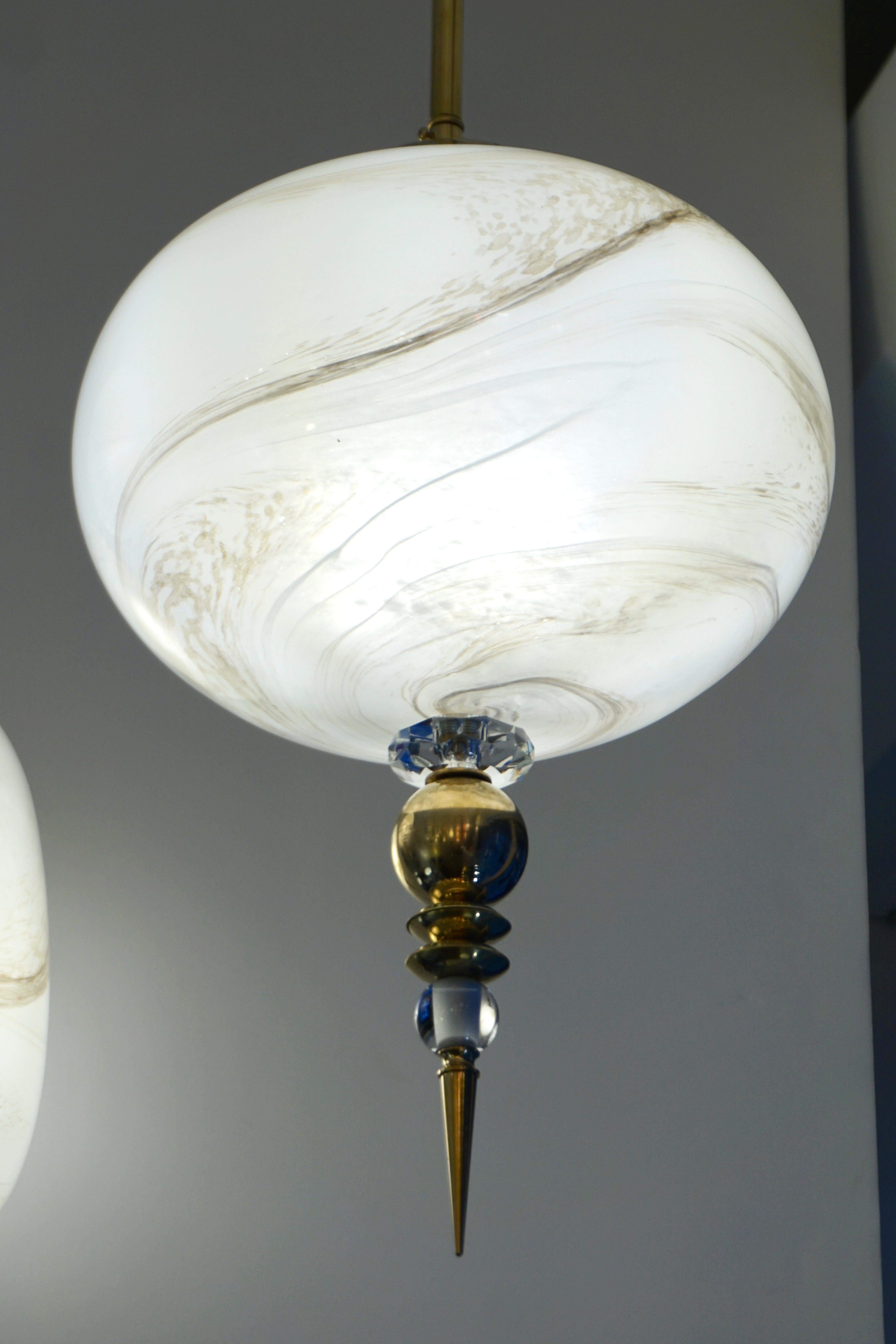 Hand-Crafted Bespoke Italian Brass and Cream White Alabaster Murano Glass Oval Pendant Light For Sale