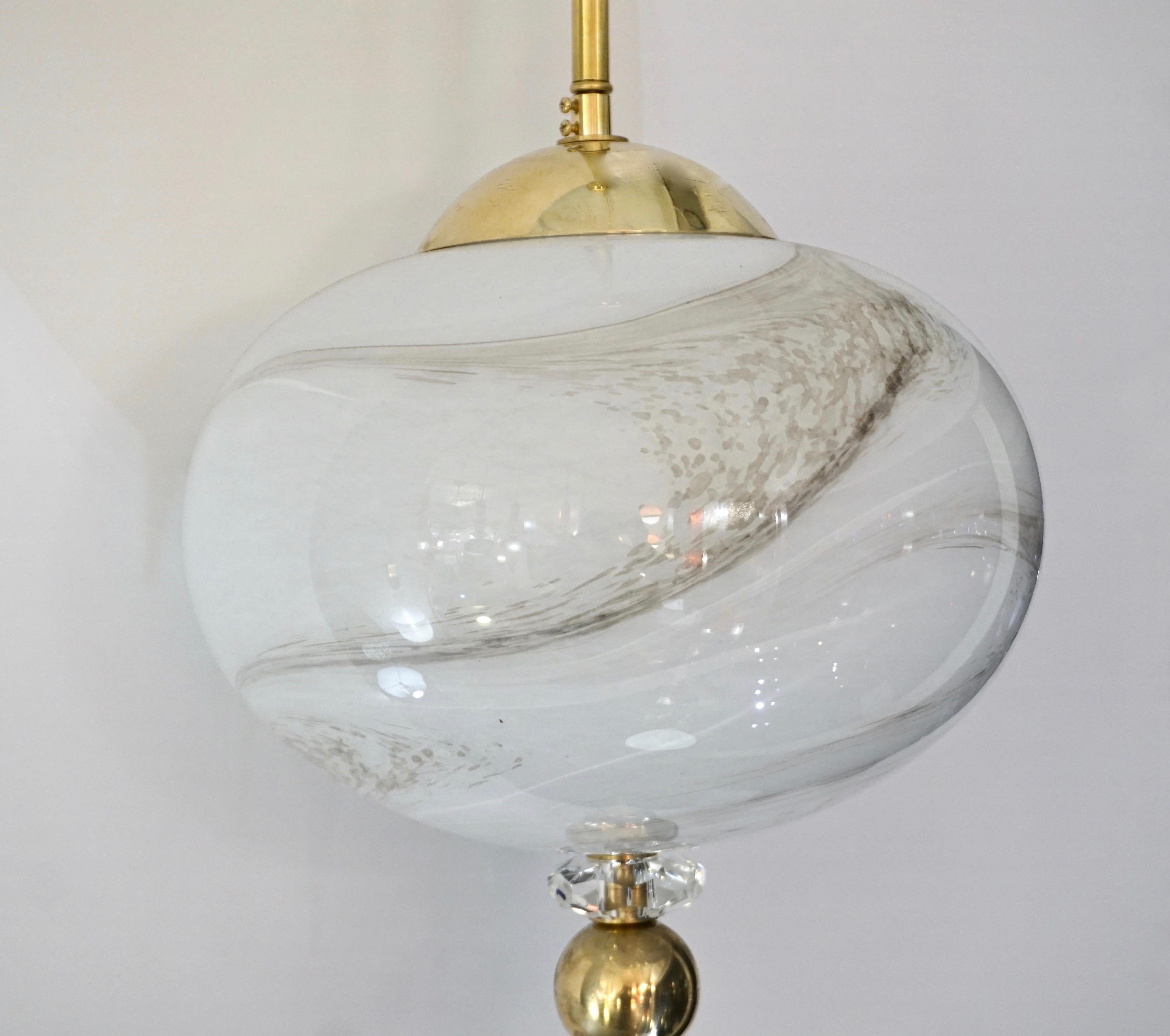 Bespoke Italian Brass and Cream White Alabaster Murano Glass Oval Pendant Light For Sale 3