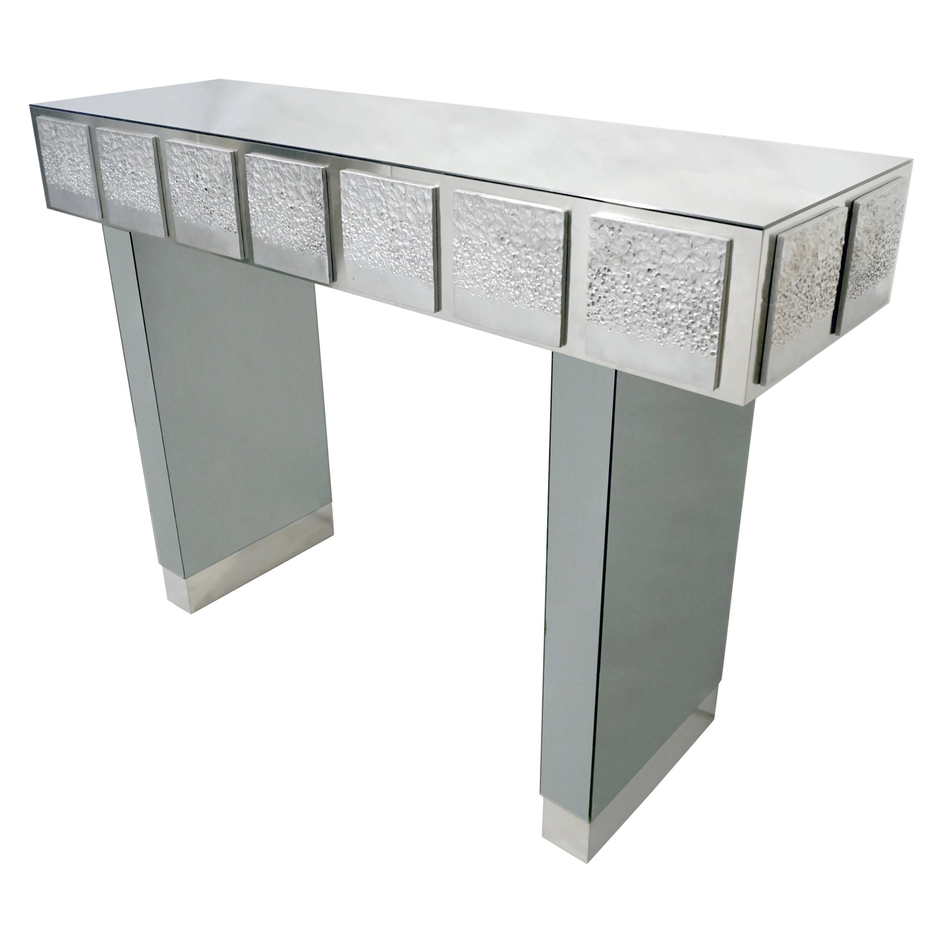 Console italienne contemporaine sur mesure unique en son genre en acier poli et miroir fumé