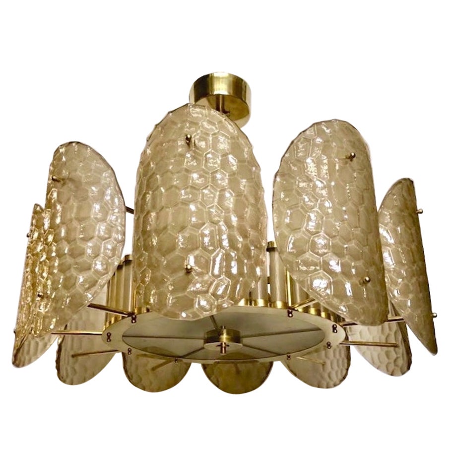 Lampadario in cristallo italiano su misura in vetro di Murano color grigio fumé e ottone