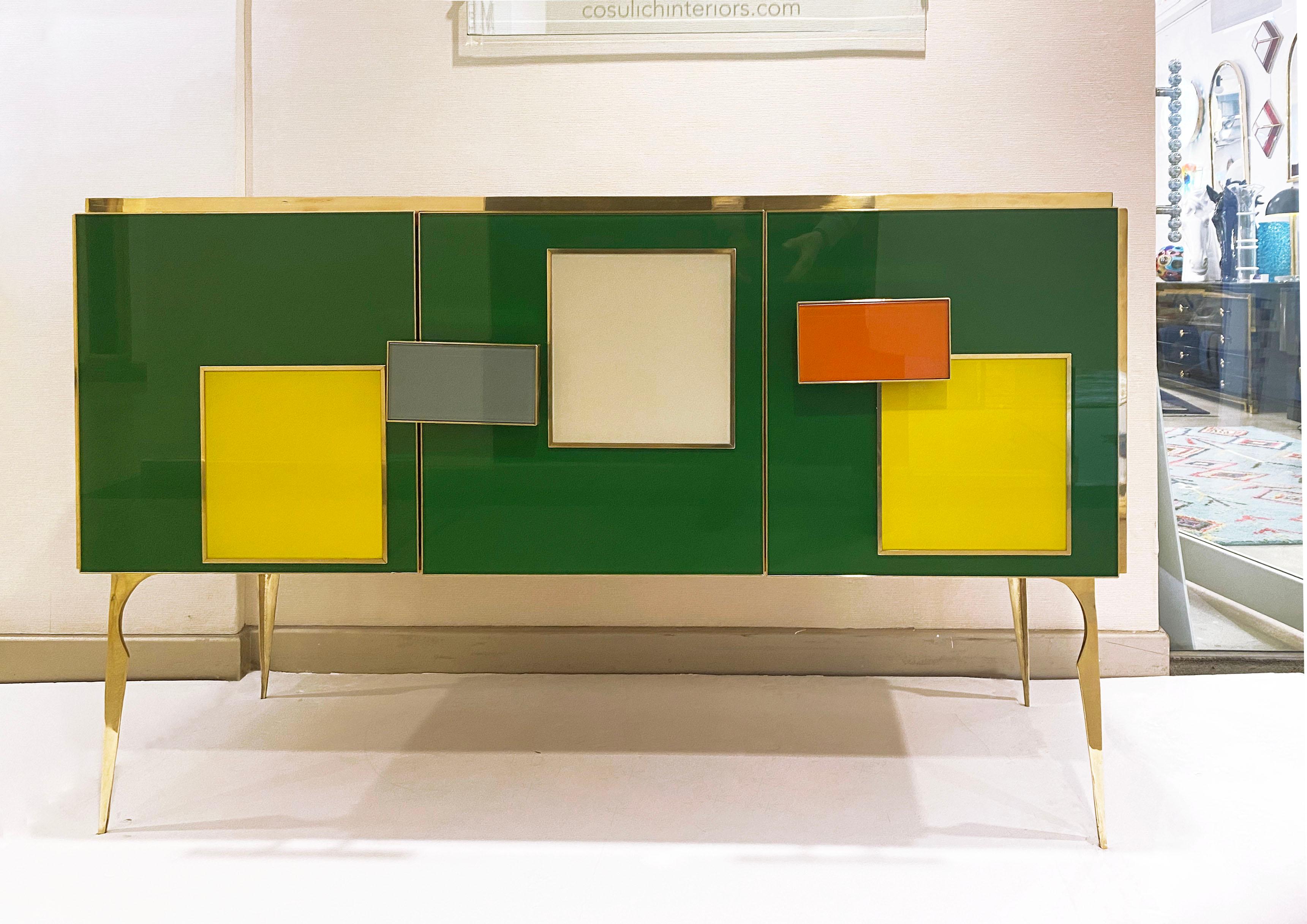 Buffet italien sur mesure de style postmoderne gomtrique vert, orange, jaune et gris en vente 4