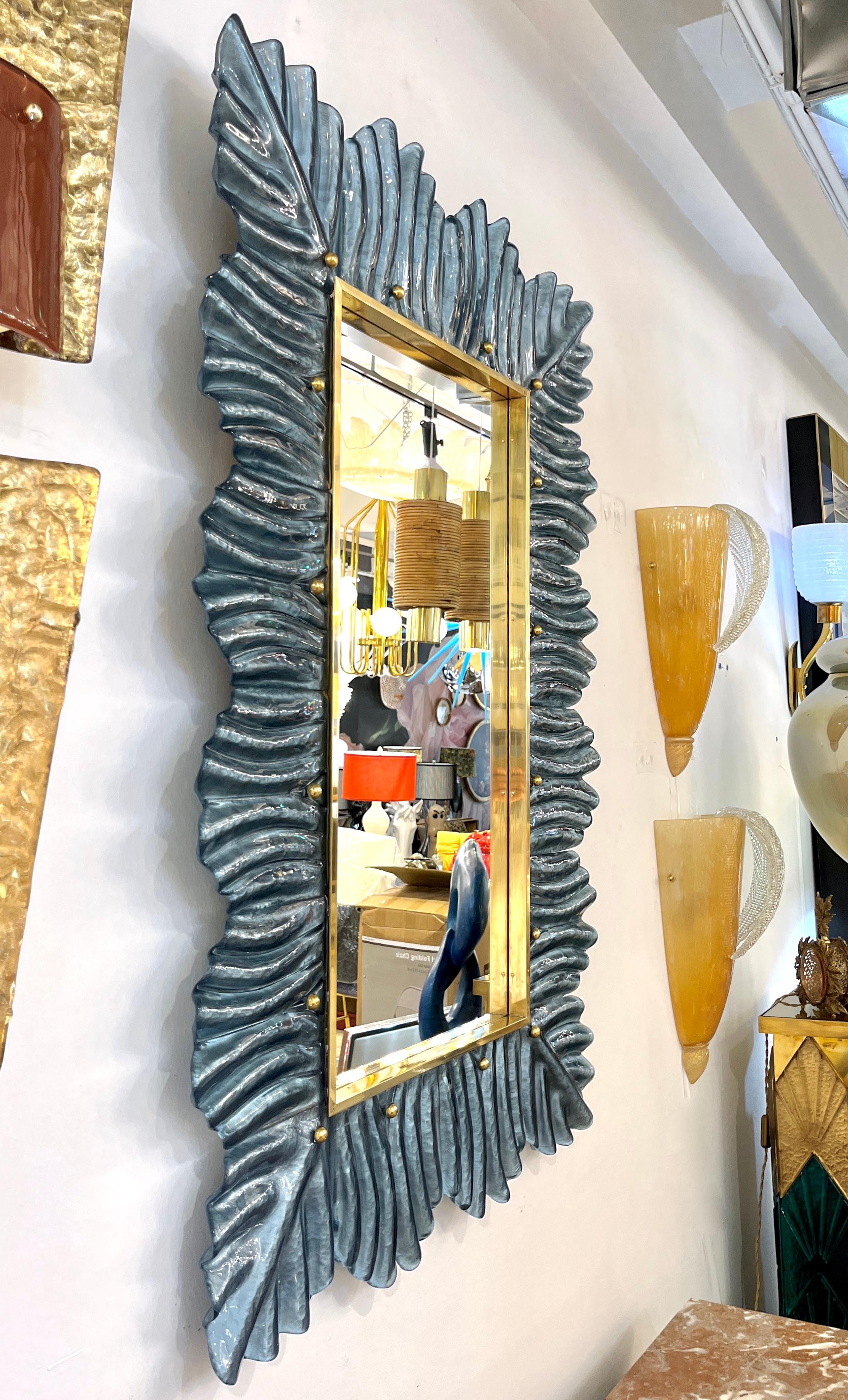 Miroir en verre de Murano, laiton, sur mesure, italien, moderne, Leaf Design Avio Silver Blue en vente 1