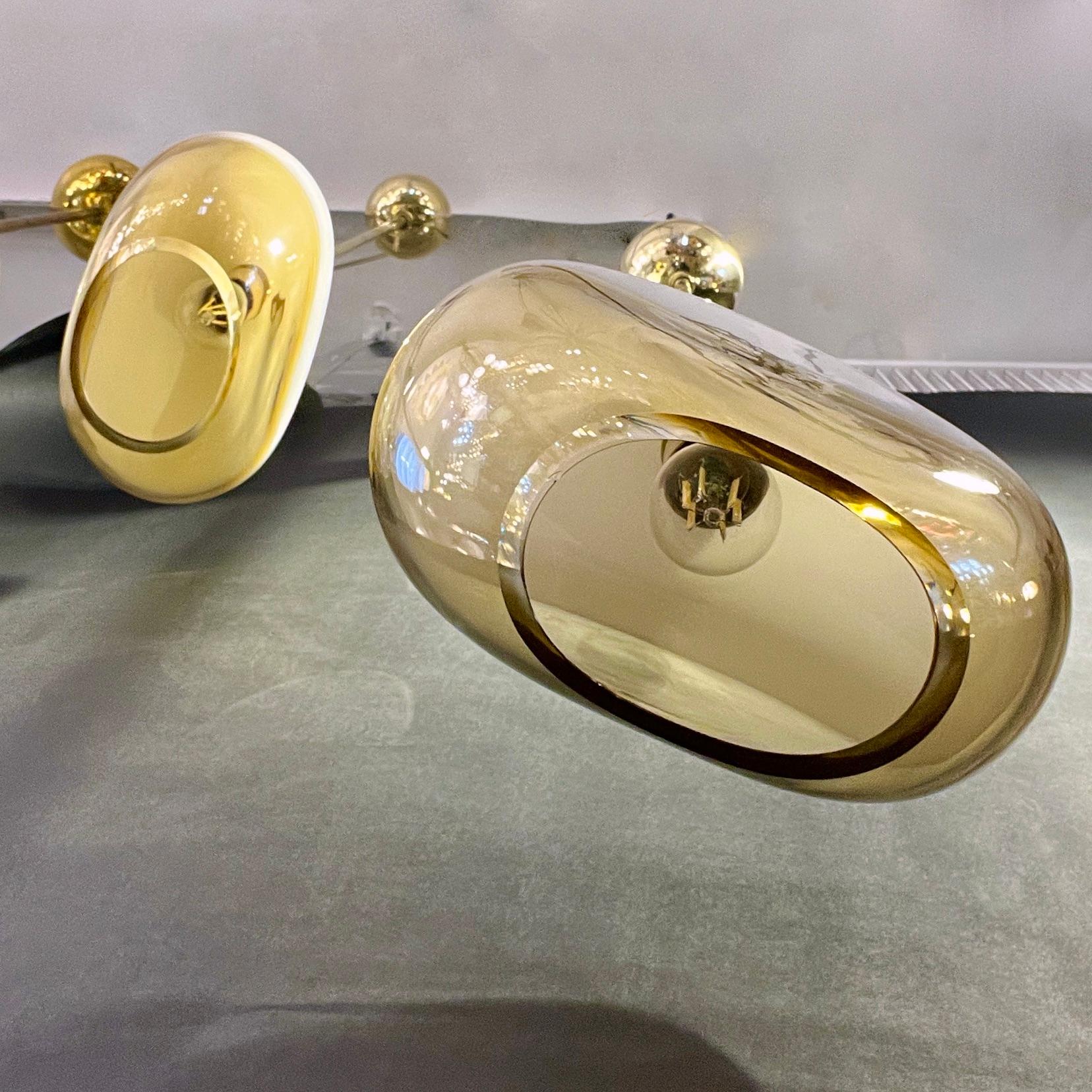 Bespoke Italian Organic Amber White Flat Spheroid Murano Glass Pendant Light For Sale 1